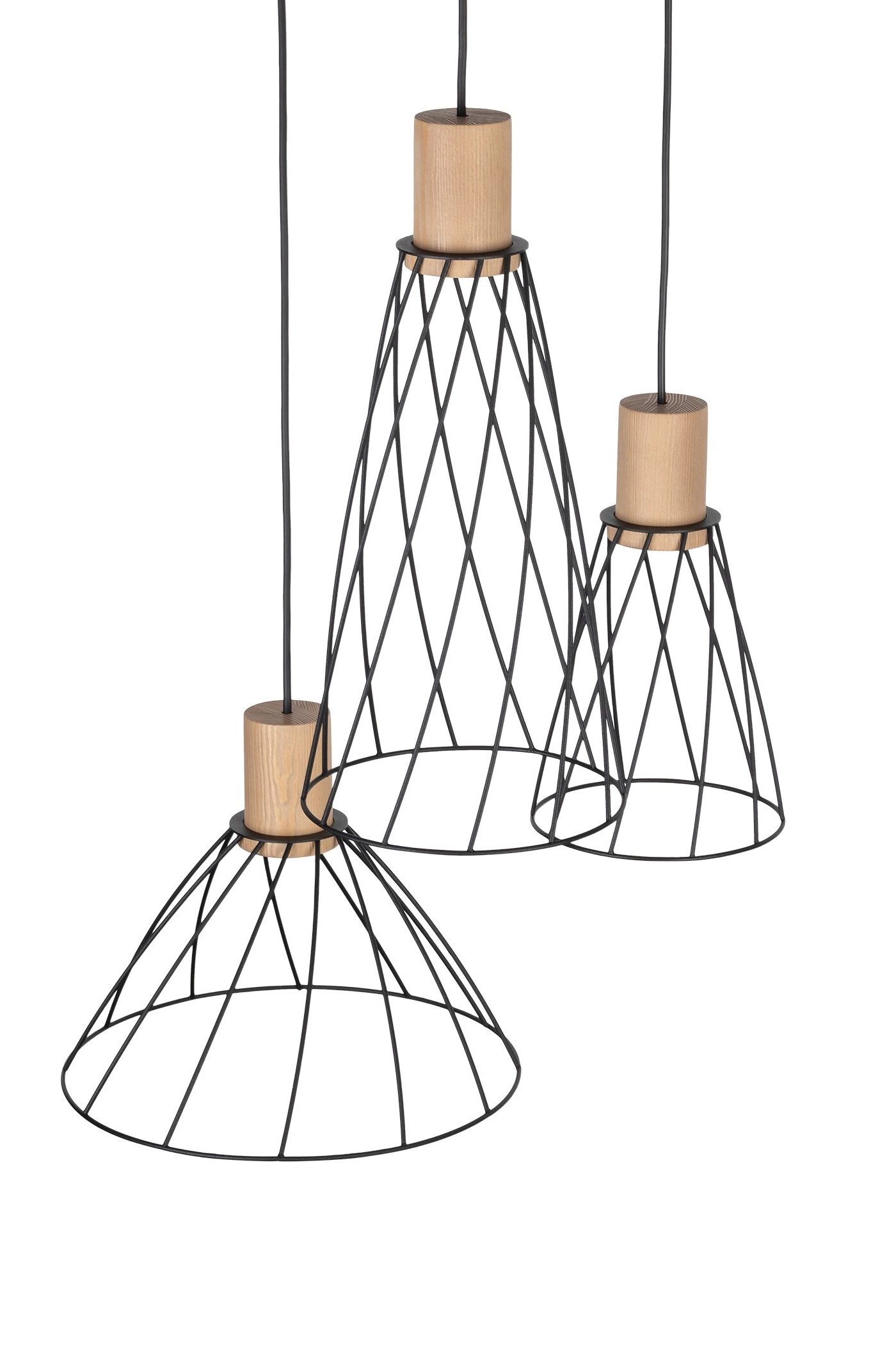   
                        
                        Люстра TK LIGHTING (Польща) 30631    
                         У стилі Лофт.  
                        Тип джерела світла: світлодіодна лампа, змінна.                         Форма: Коло.                         Кольори плафонів і підвісок: Чорний, Коричневий.                         Матеріал: Метал, Дерево.                          фото 5