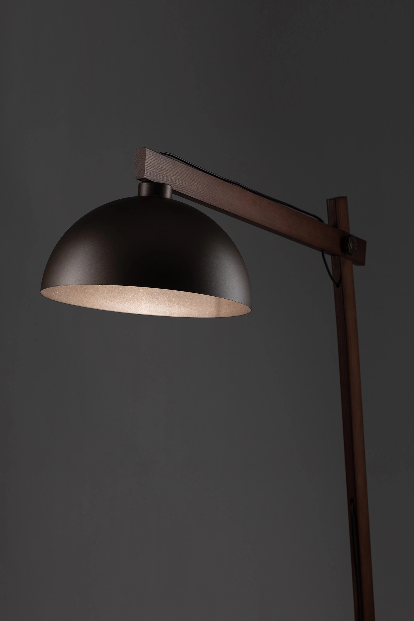   
                        
                        Торшер TK LIGHTING (Польша) 30666    
                         В стиле Кантри, Лофт.  
                        Тип источника света: светодиодная лампа, сменная.                                                 Цвета плафонов и подвесок: Коричневый.                         Материал: Металл.                          фото 7