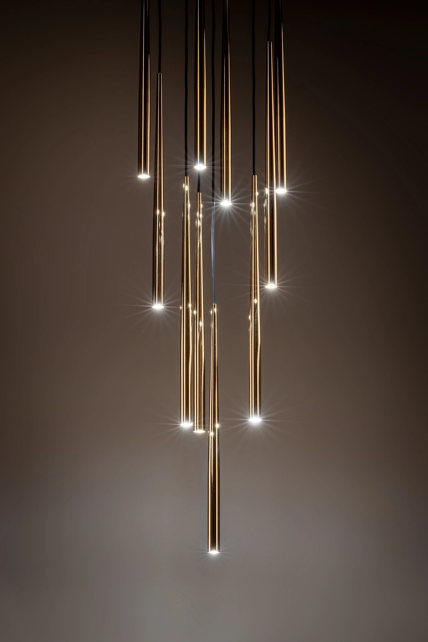   
                        
                        Люстра TK LIGHTING (Польща) 30672    
                         У стилі Лофт, Хай-тек.  
                        Тип джерела світла: світлодіодна лампа, змінна.                         Форма: Коло.                         Кольори плафонів і підвісок: Золото.                         Матеріал: Метал.                          фото 7