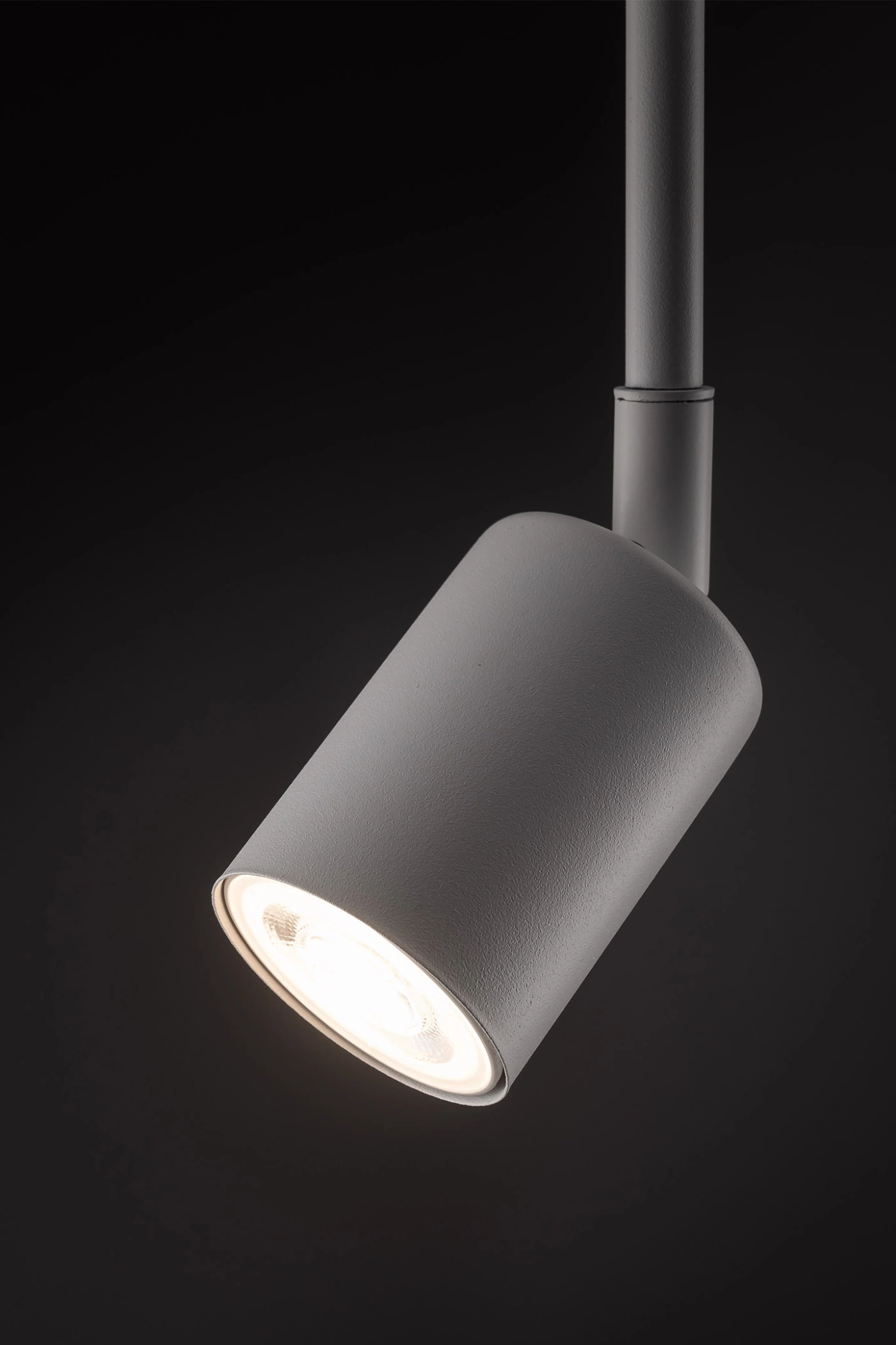   
                        
                        Трековий світильник TK LIGHTING (Польща) 30948    
                         У стилі Хай-тек.  
                        Тип джерела світла: світлодіодна лампа, змінна.                                                 Кольори плафонів і підвісок: Білий.                         Матеріал: Метал.                          фото 3