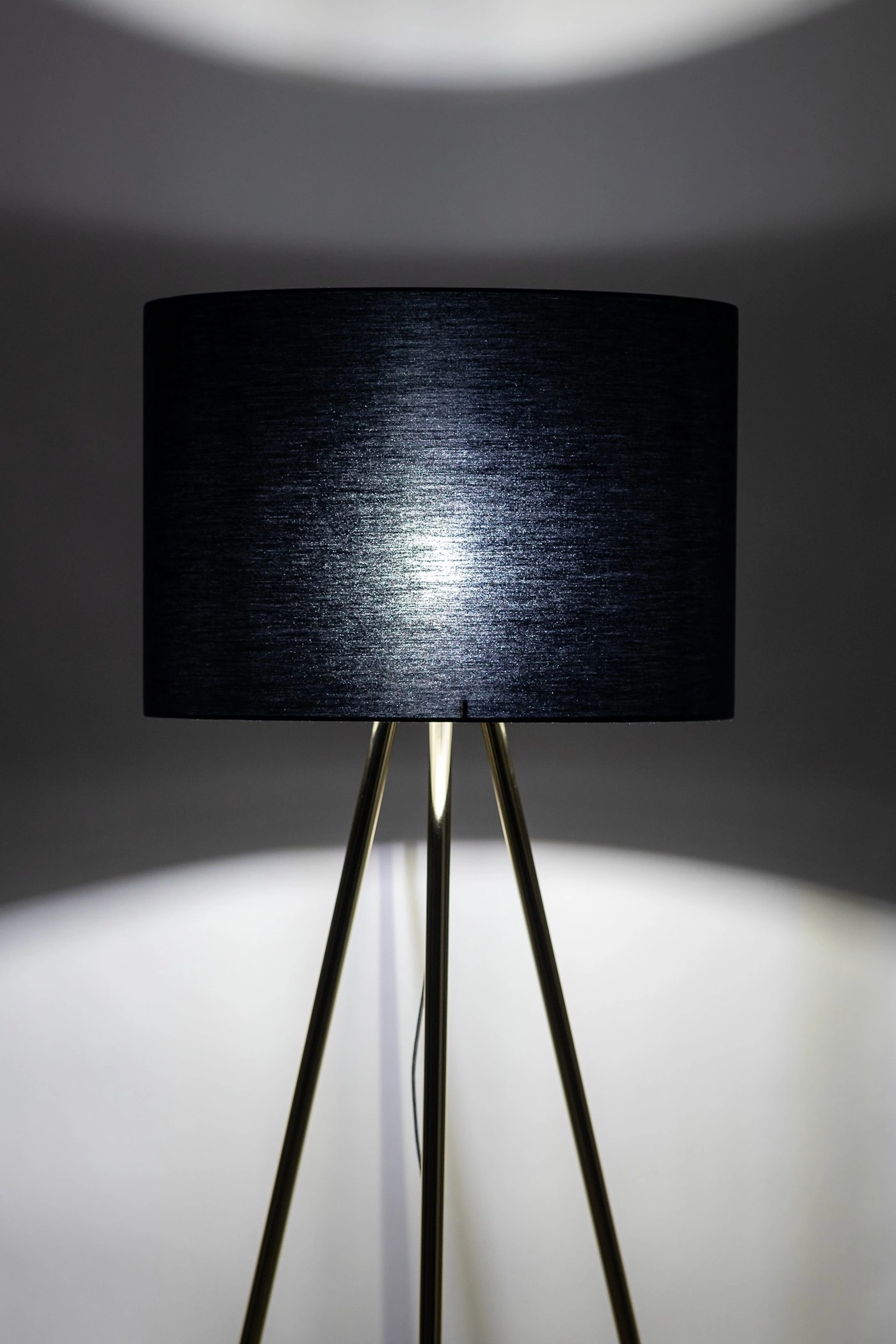   
                        
                        Торшер TK LIGHTING (Польща) 31036    
                         У стилі Модерн, Скандинавський.  
                        Тип джерела світла: світлодіодна лампа, змінна.                                                 Кольори плафонів і підвісок: Чорний.                         Матеріал: Тканина, Пластик.                          фото 6