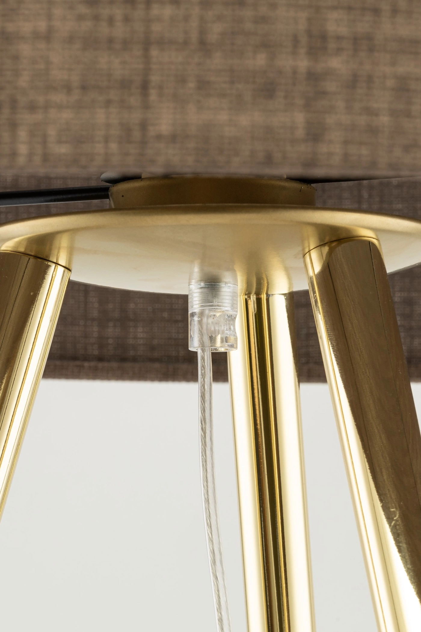   
                        
                        Торшер TK LIGHTING (Польша) 31038    
                         В стиле Скандинавский, Модерн.  
                        Тип источника света: светодиодная лампа, сменная.                                                 Цвета плафонов и подвесок: Коричневый.                         Материал: Ткань, Пластик.                          фото 9