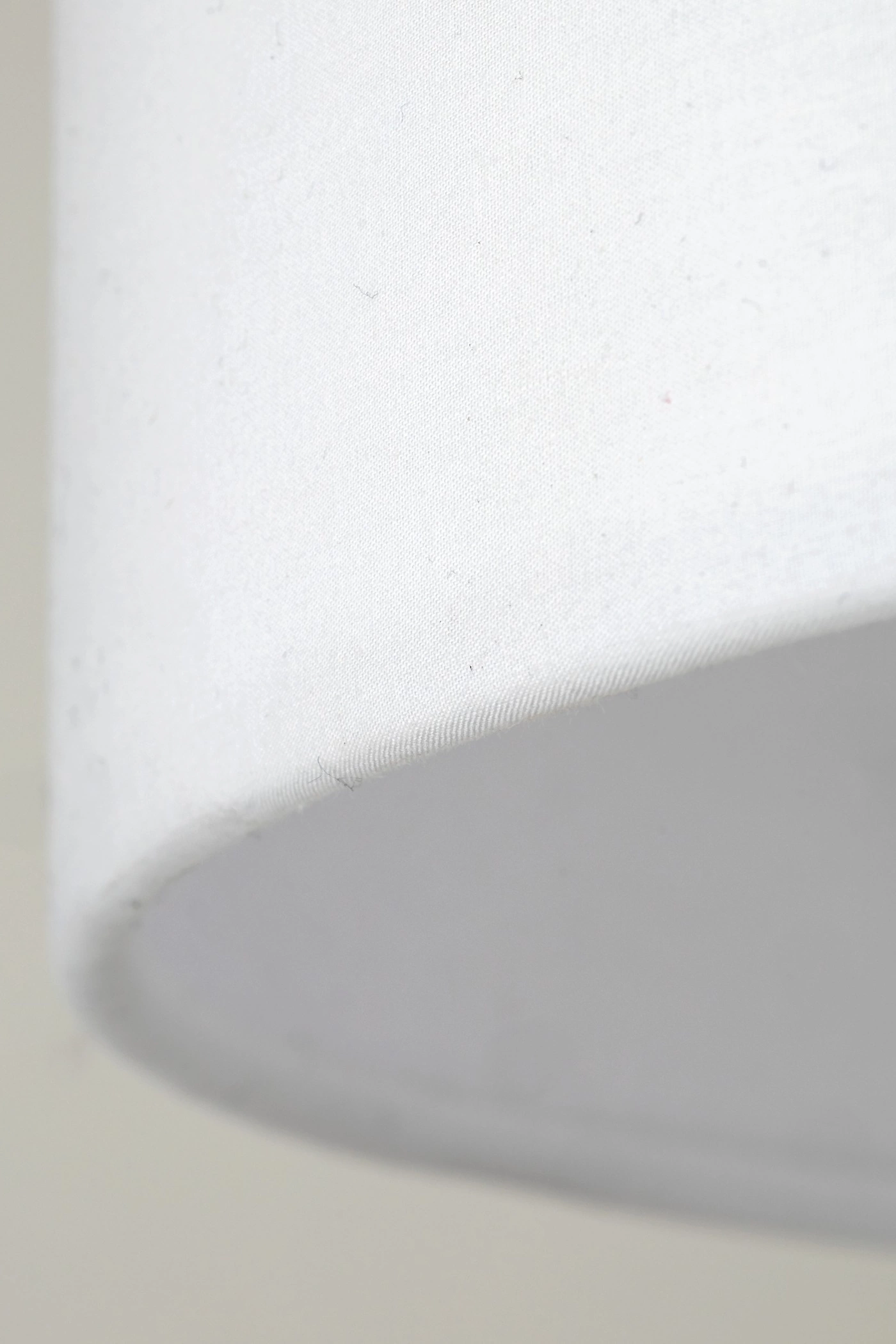   
                        
                        Торшер TK LIGHTING (Польша) 31042    
                         В стиле Модерн.  
                        Тип источника света: светодиодная лампа, сменная.                                                 Цвета плафонов и подвесок: Белый.                         Материал: Ткань, Пластик.                          фото 7