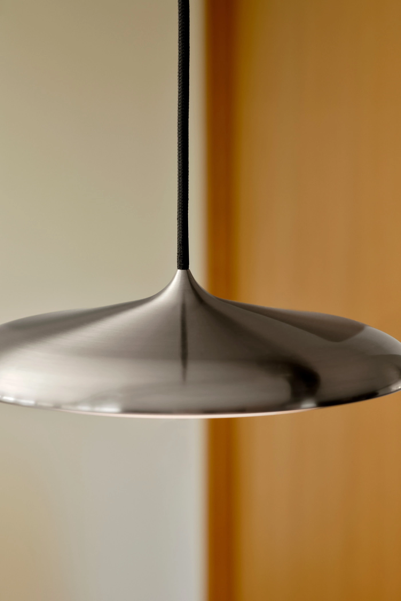  
                        
                        Люстра NORDLUX (Данія) 31419    
                         У стилі Хай-тек.  
                        Тип джерела світла: вбудований led-модуль, незмінний.                         Форма: Коло.                         Кольори плафонів і підвісок: Сірий.                         Матеріал: Метал, Пластик.                          фото 9