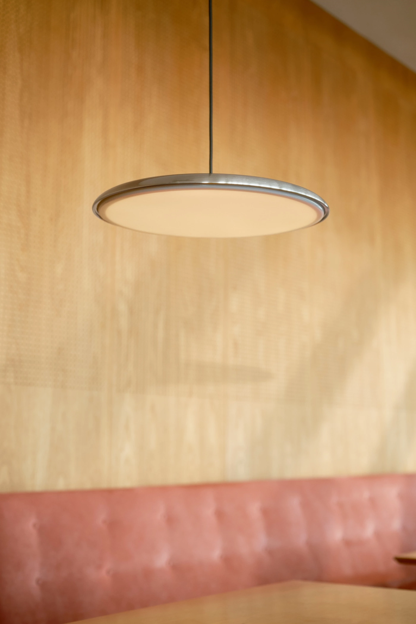   
                        
                        Люстра NORDLUX (Данія) 31421    
                         У стилі Хай-тек.  
                        Тип джерела світла: вбудований led-модуль, незмінний.                         Форма: Коло.                         Кольори плафонів і підвісок: Сірий.                         Матеріал: Метал, Пластик.                          фото 10