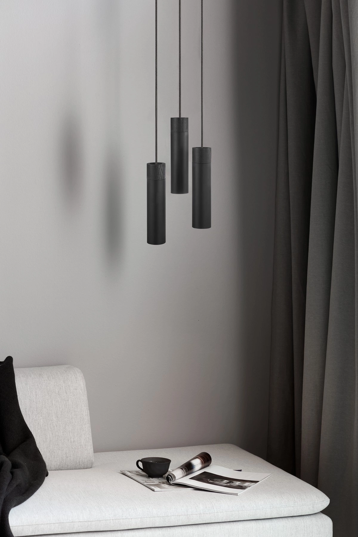   
                        
                        Люстра NORDLUX (Дания) 32613    
                         В стиле Скандинавский.  
                        Тип источника света: светодиодная лампа, сменная.                         Форма: Круг.                         Цвета плафонов и подвесок: Черный.                         Материал: Металл.                          фото 6