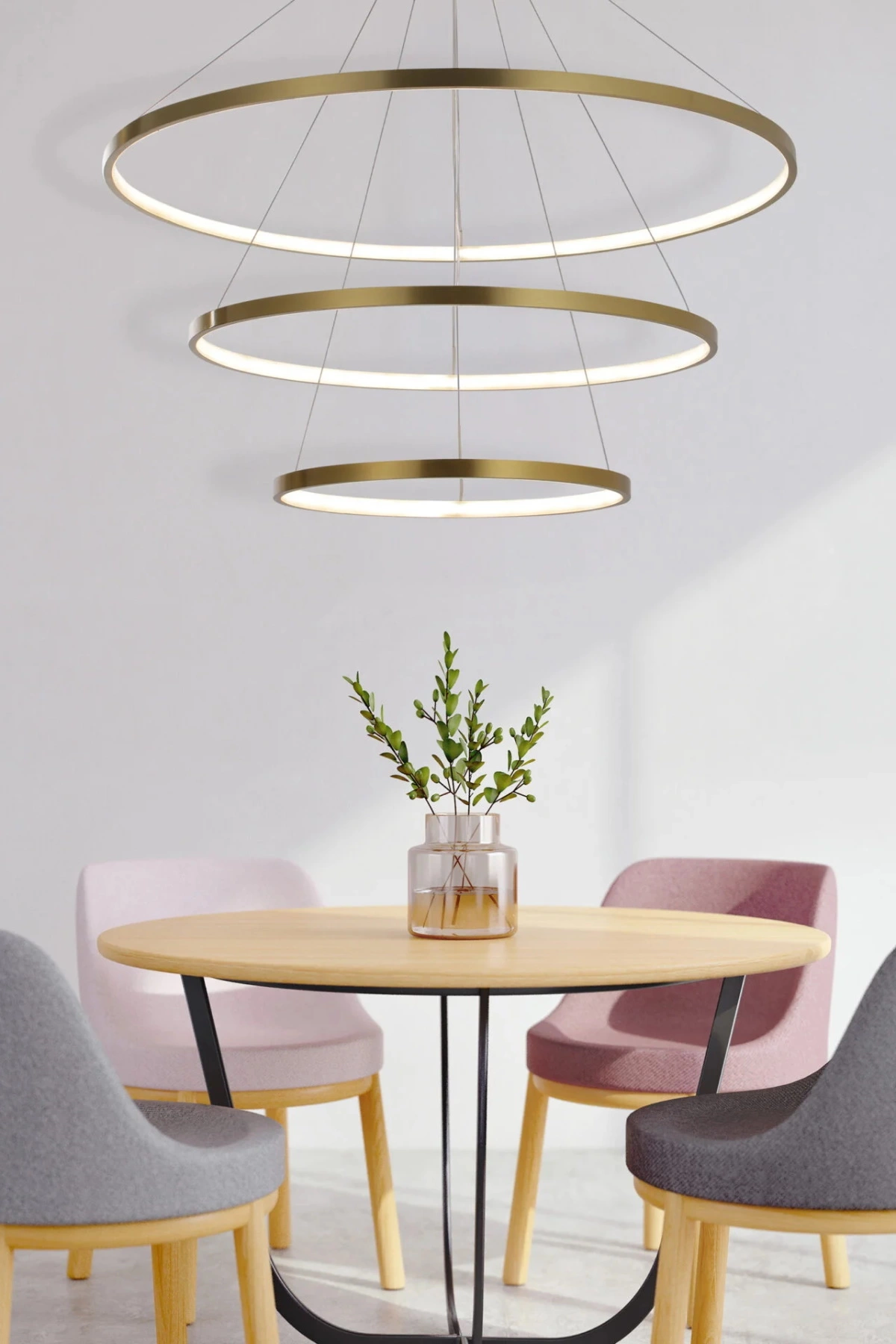   
                        
                        Люстра GOLDLUX (Польша) 33090    
                         В стиле Хай-тек.  
                        Тип источника света: встроенный led-модуль, несъемный.                         Форма: Круг.                         Цвета плафонов и подвесок: Золото, Белый.                         Материал: Алюминий, Силикон.                          фото 6