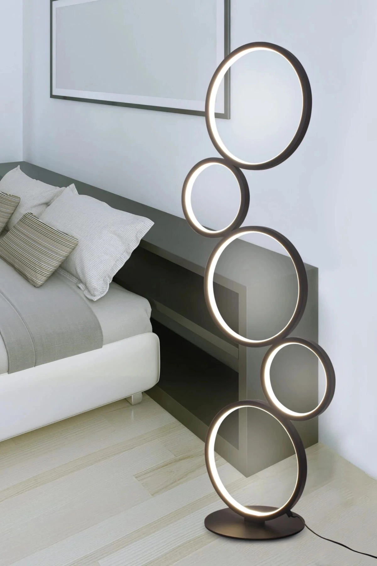   
                        
                        Торшер GOLDLUX (Польша) 33107    
                         В стиле Хай-тек.  
                        Тип источника света: встроенный led-модуль, несъемный.                                                 Цвета плафонов и подвесок: Черный, Белый.                         Материал: Алюминий, Металл, Силикон.                          фото 5