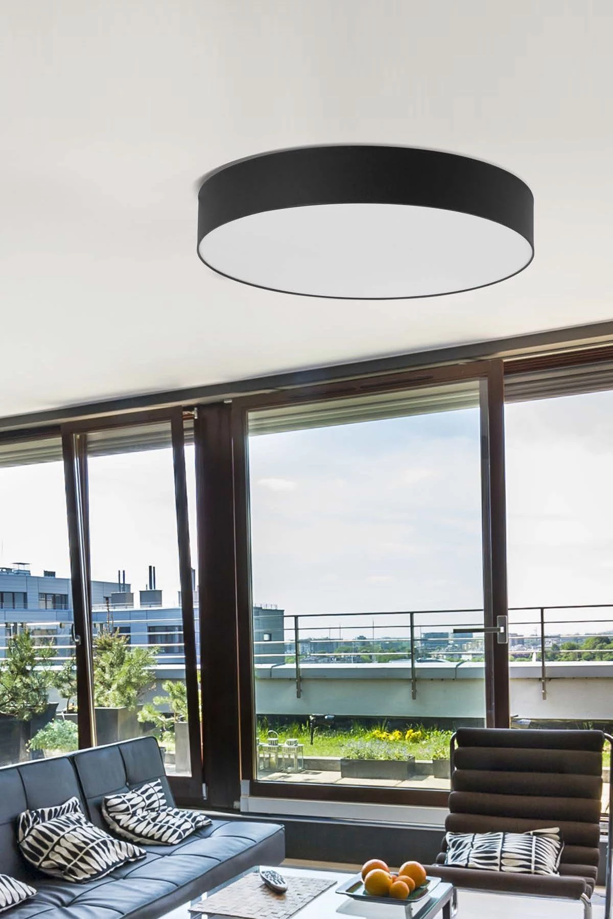   
                        
                        Світильник стельовий TK LIGHTING (Польща) 33279    
                         У стилі Модерн.  
                        Тип джерела світла: світлодіодна лампа, змінна.                         Форма: Коло.                         Кольори плафонів і підвісок: Чорний.                         Матеріал: Тканина.                          фото 1