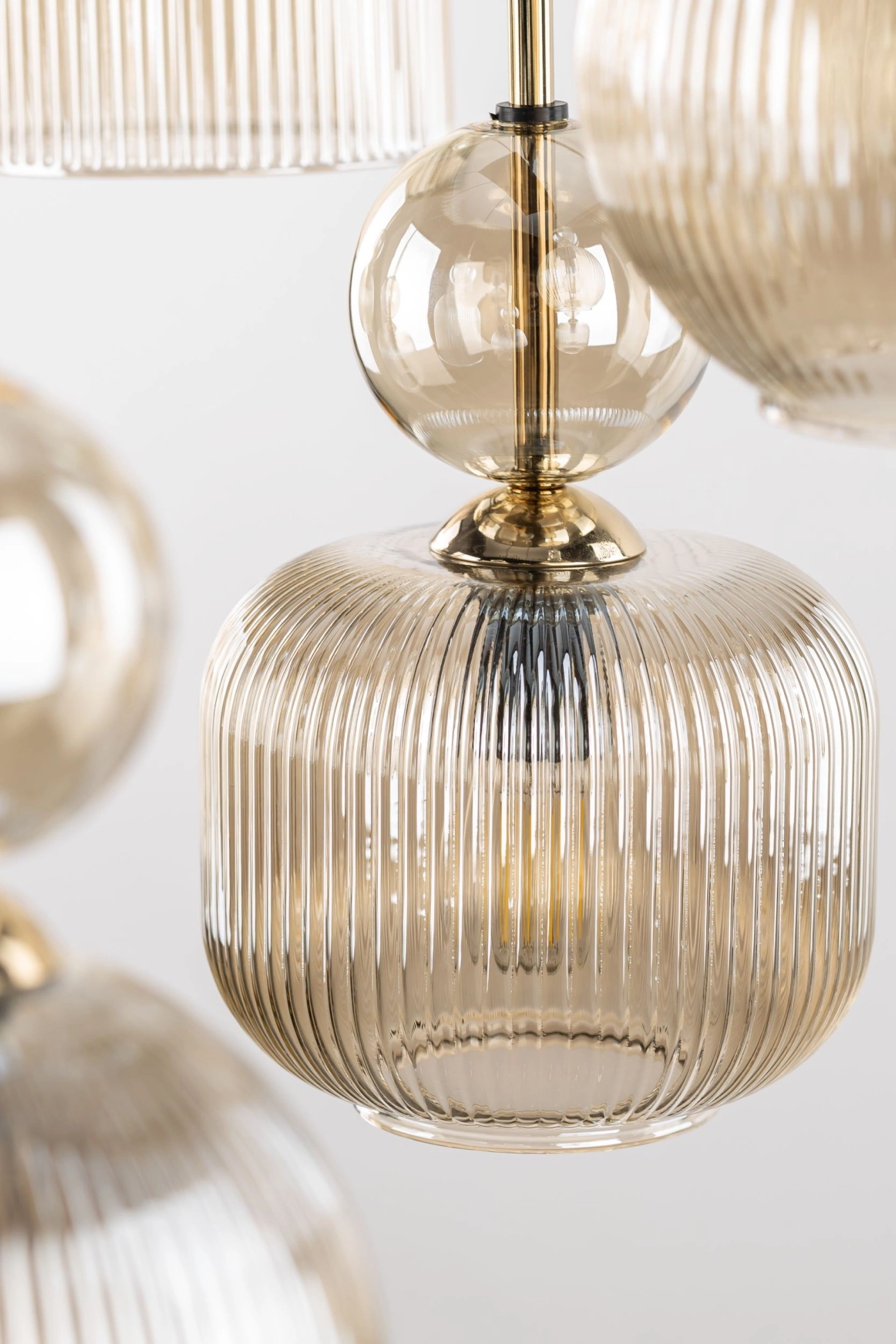   
                        
                        Люстра TK LIGHTING (Польша) 34412    
                         В стиле Модерн.  
                        Тип источника света: светодиодная лампа, сменная.                         Форма: Прямоугольник.                         Цвета плафонов и подвесок: Желтый.                         Материал: Стекло.                          фото 8