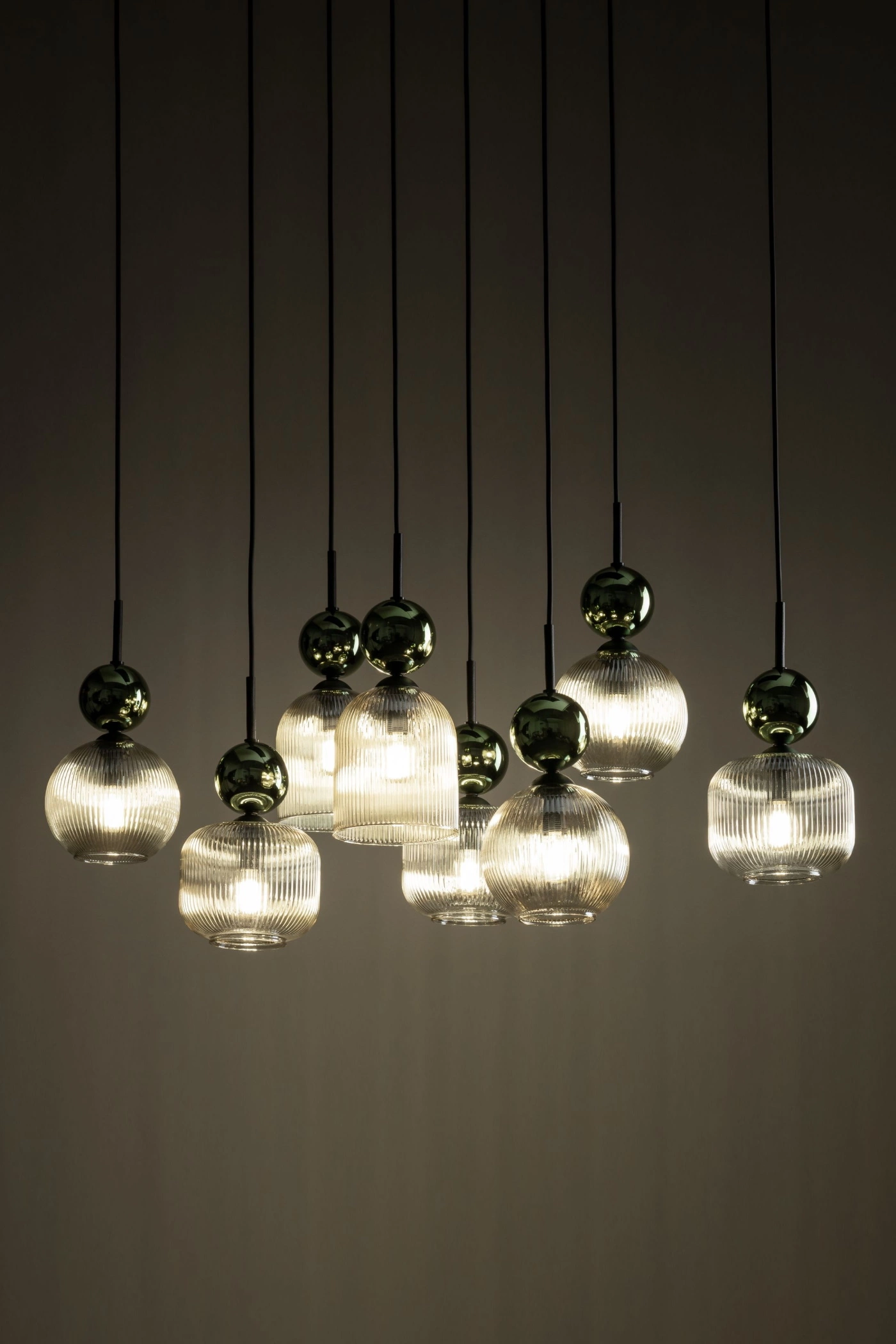   
                        
                        Люстра TK LIGHTING (Польша) 34421    
                         В стиле Модерн.  
                        Тип источника света: светодиодная лампа, сменная.                         Форма: Прямоугольник.                         Цвета плафонов и подвесок: Желтый.                         Материал: Стекло.                          фото 12