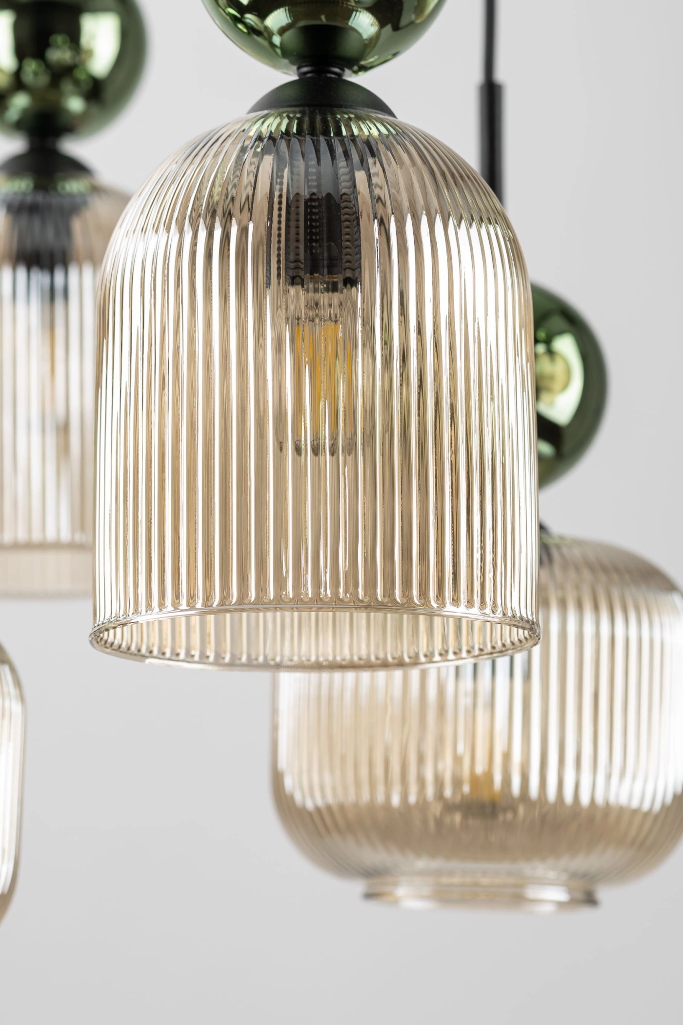   
                        
                        Люстра TK LIGHTING (Польша) 34421    
                         В стиле Модерн.  
                        Тип источника света: светодиодная лампа, сменная.                         Форма: Прямоугольник.                         Цвета плафонов и подвесок: Желтый.                         Материал: Стекло.                          фото 8