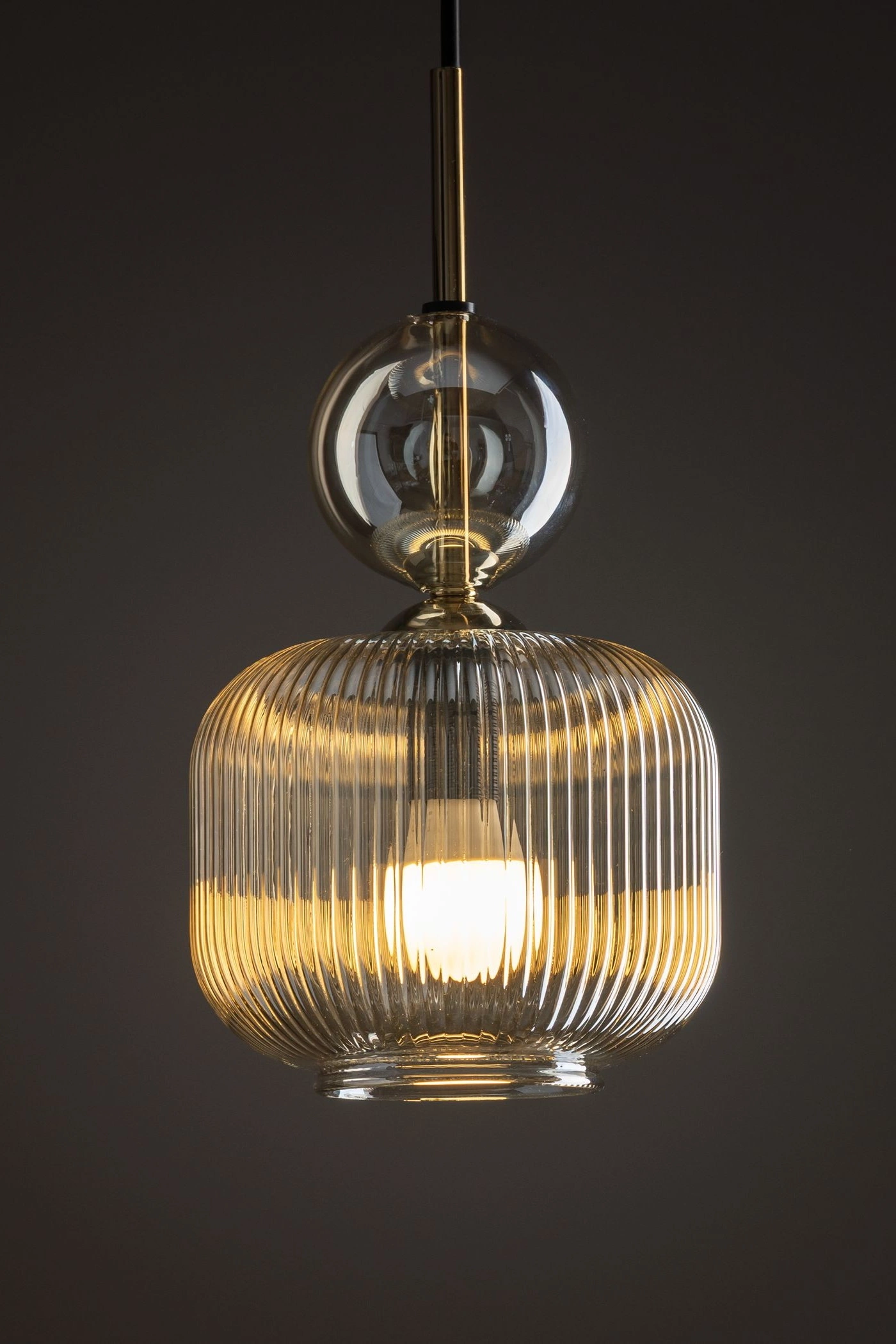   
                        
                        Люстра TK LIGHTING (Польша) 34446    
                         В стиле Модерн.  
                        Тип источника света: светодиодная лампа, сменная.                         Форма: Цилиндр.                         Цвета плафонов и подвесок: Желтый.                         Материал: Стекло.                          фото 7