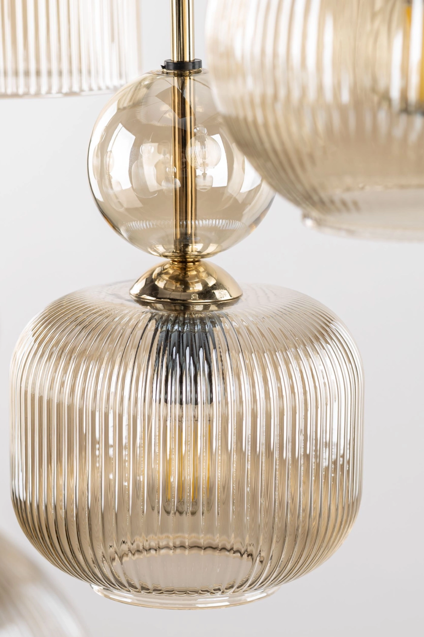   
                        
                        Люстра TK LIGHTING (Польша) 34448    
                         В стиле Модерн.  
                        Тип источника света: светодиодная лампа, сменная.                         Форма: Круг.                         Цвета плафонов и подвесок: Желтый.                         Материал: Стекло.                          фото 7
