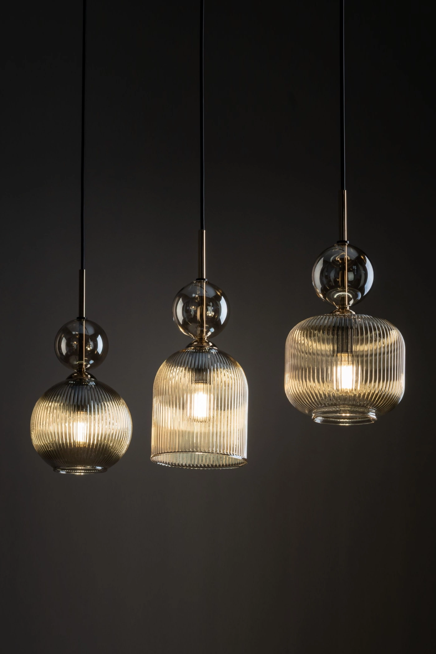   
                        
                        Люстра TK LIGHTING (Польша) 34450    
                         В стиле Модерн.  
                        Тип источника света: светодиодная лампа, сменная.                         Форма: Прямоугольник.                         Цвета плафонов и подвесок: Желтый.                         Материал: Стекло.                          фото 8