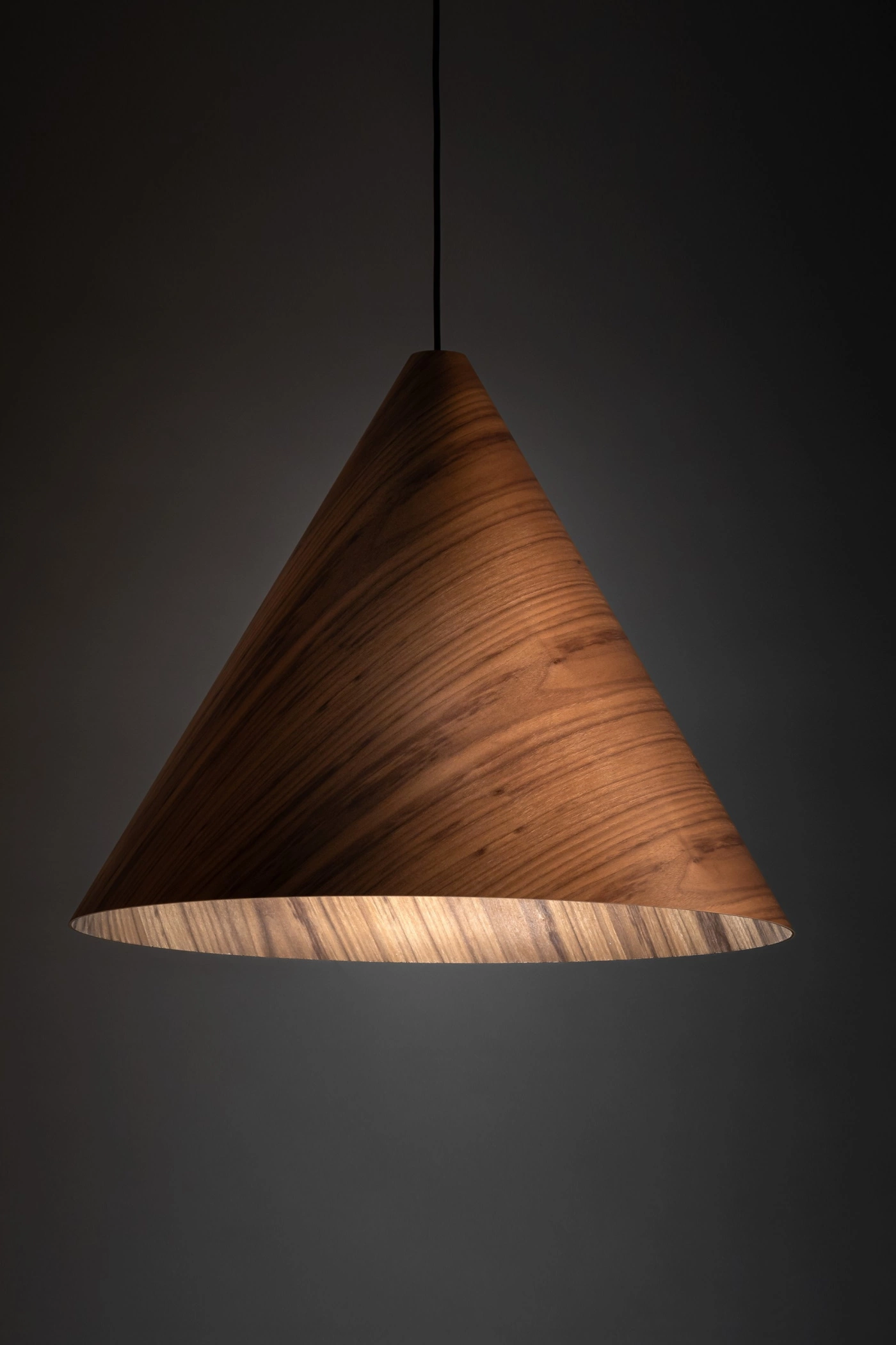   
                        
                        Люстра TK LIGHTING (Польша) 34454    
                         В стиле Кантри, Модерн.  
                        Тип источника света: светодиодная лампа, сменная.                         Форма: Круг.                         Цвета плафонов и подвесок: Коричневый.                         Материал: Пластик, Металл.                          фото 7