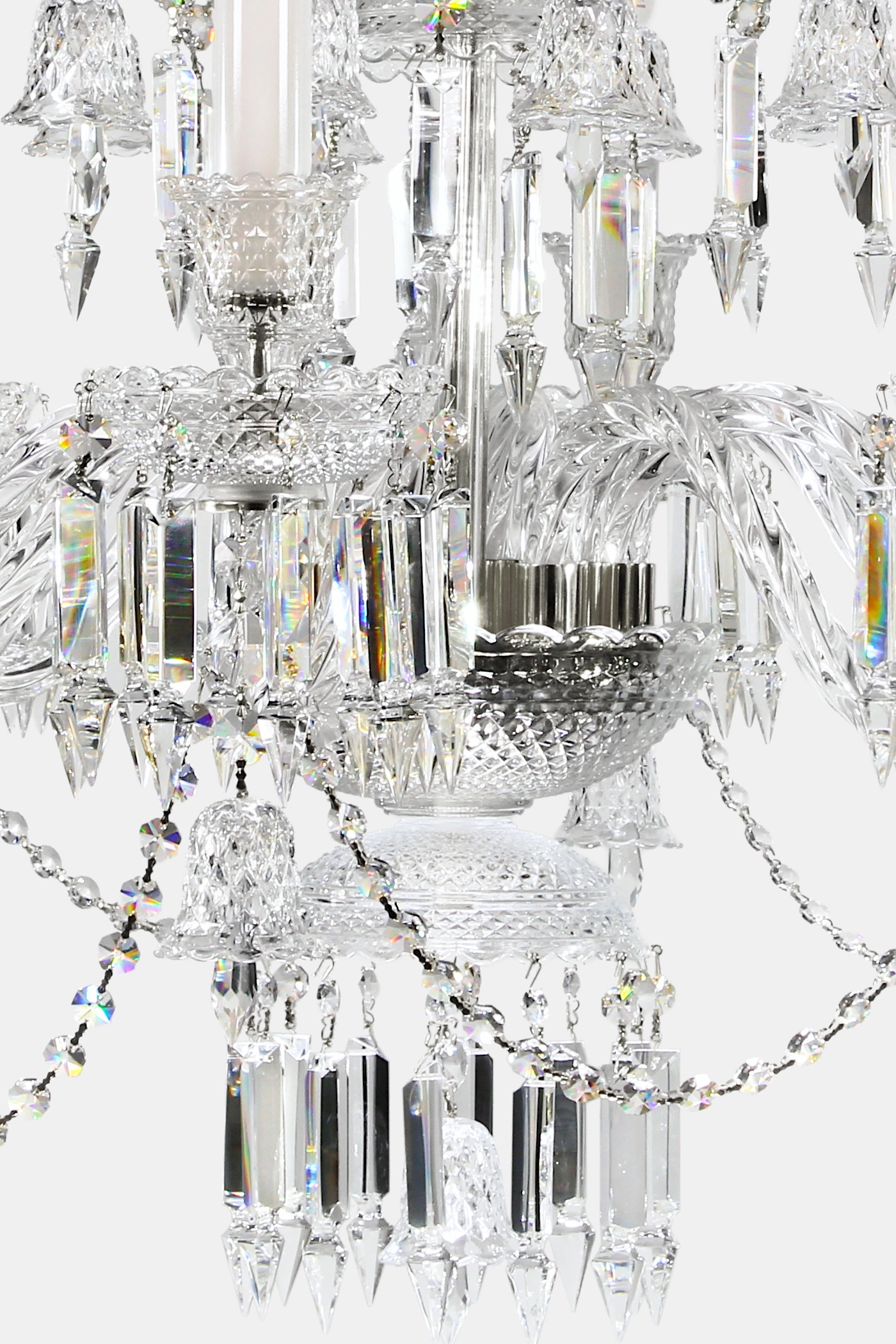   
                        
                        Кришталева люстра ARTGLASS (Чехія) 35210    
                         У стилі Класика.  
                        Тип джерела світла: світлодіодна лампа, змінна.                         Форма: Коло.                         Кольори плафонів і підвісок: Прозорий.                         Матеріал: Кришталь.                          фото 2