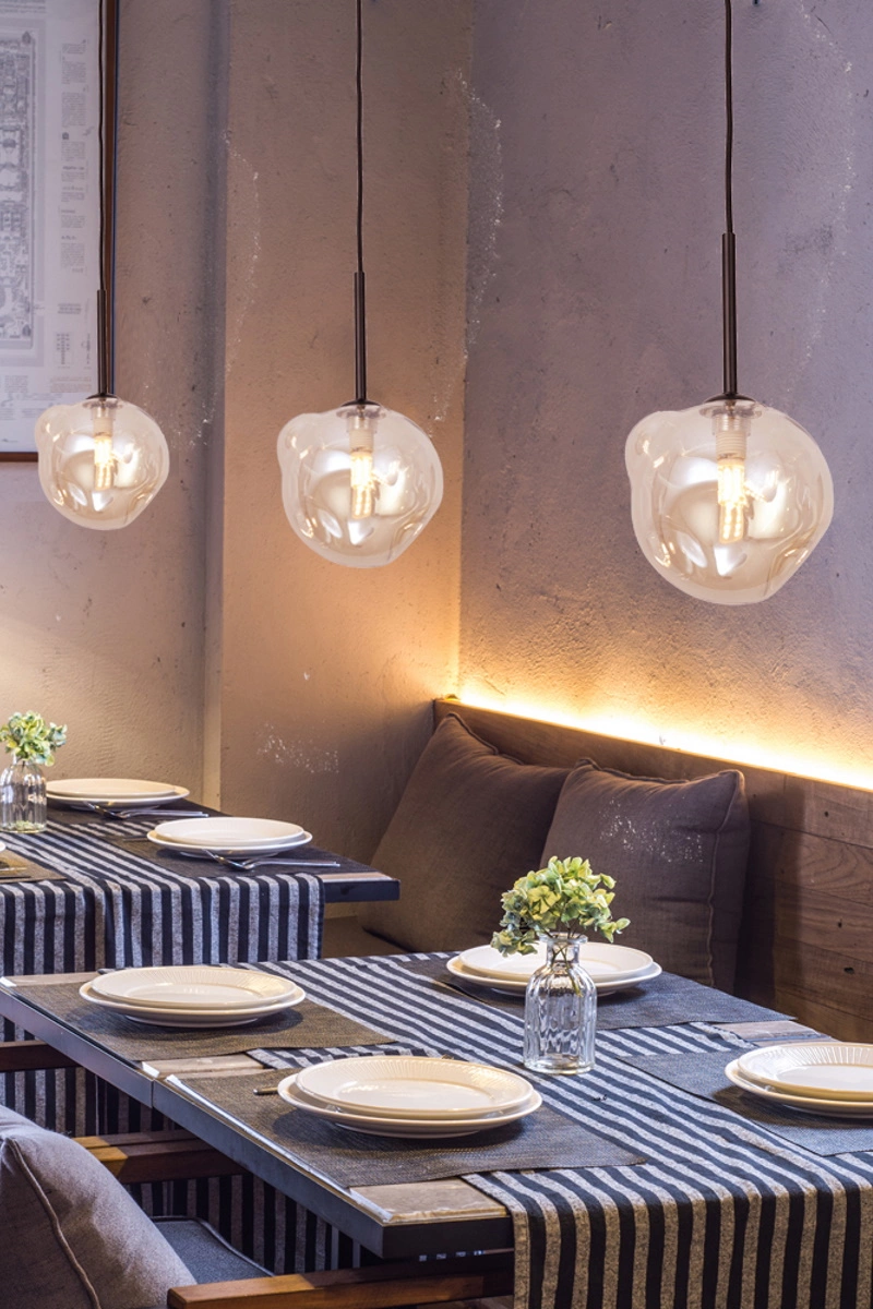  
                        
                        Люстра LAGUNA LIGHTING (Украина) 35261    
                         В стиле Хай-тек.  
                        Тип источника света: светодиодная лампа, сменная.                         Форма: Шар.                         Цвета плафонов и подвесок: Желтый.                         Материал: Стекло.                          фото 3