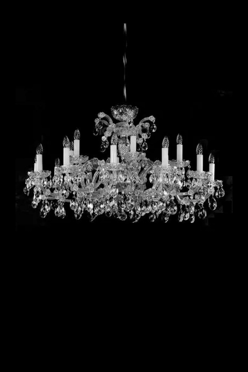   
                        
                        Кришталева люстра ARTGLASS (Чехія) 35317    
                         У стилі Класика.  
                        Тип джерела світла: світлодіодна лампа, змінна.                         Форма: Коло.                         Кольори плафонів і підвісок: Сірий.                         Матеріал: Кришталь.                          фото 1