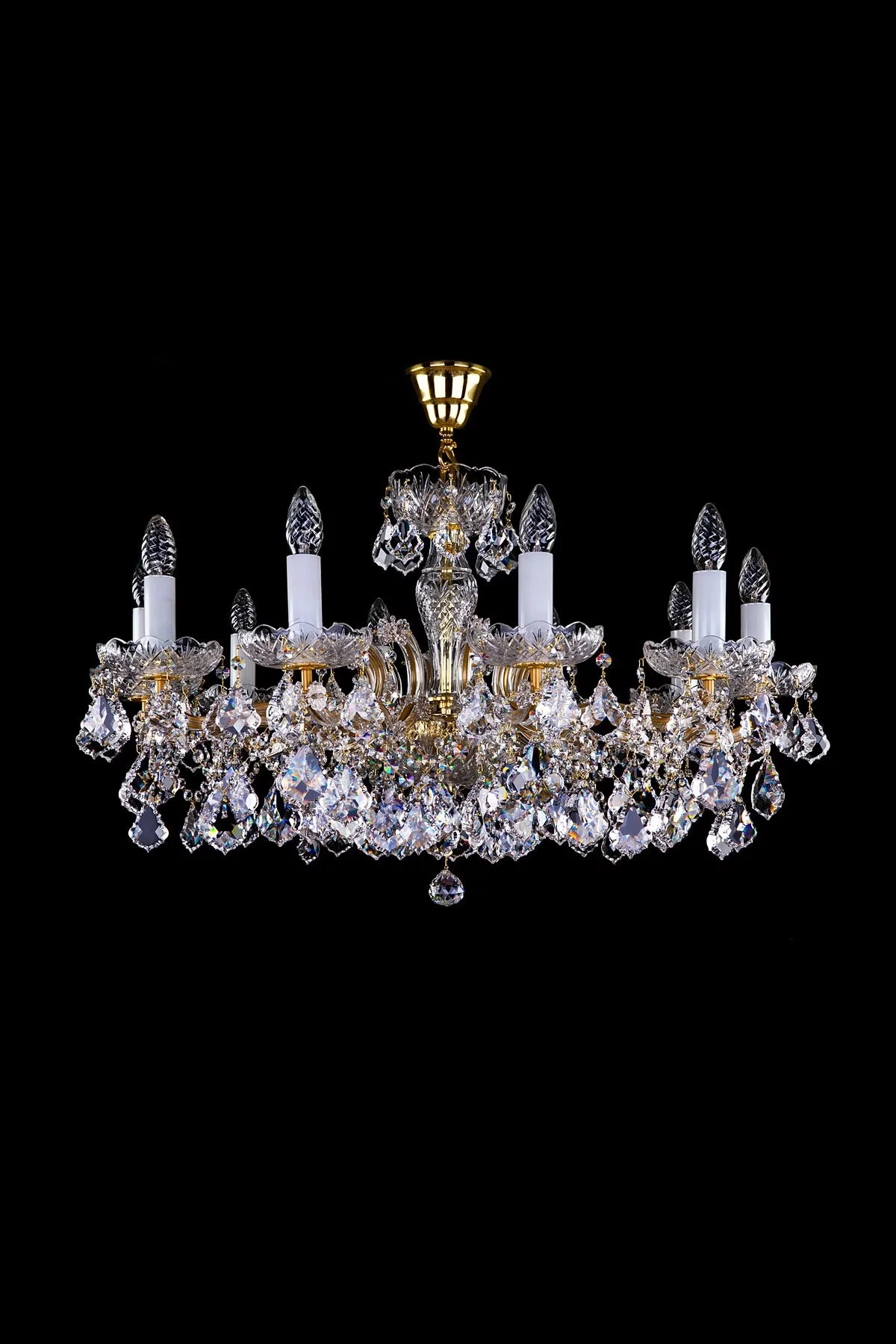   
                        
                        Кришталева люстра ARTGLASS (Чехія) 35322    
                         У стилі Класика.  
                        Тип джерела світла: світлодіодна лампа, змінна.                         Форма: Коло.                         Кольори плафонів і підвісок: Прозорий.                         Матеріал: Кришталь.                          фото 1