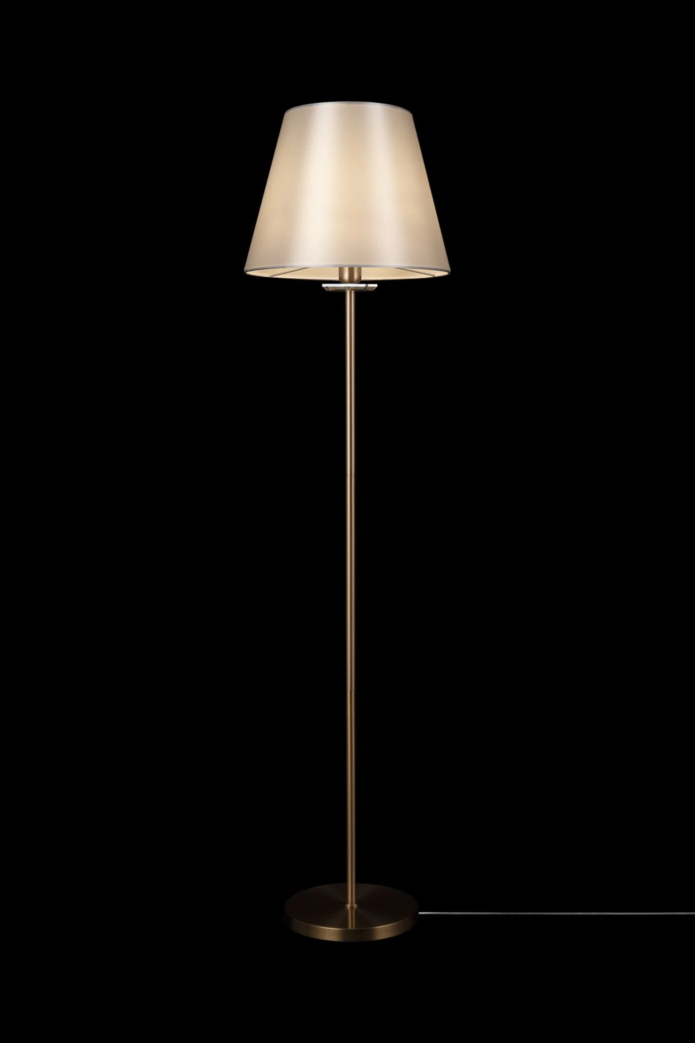   
                        
                        Торшер FREYA (Німеччина) 36012    
                         у стилі Класика.  
                        Тип джерела світла: світлодіодна лампа, змінна.                                                 Кольори плафонів і підвісок: Бежевий.                         Матеріал: Тканина.                          фото 3