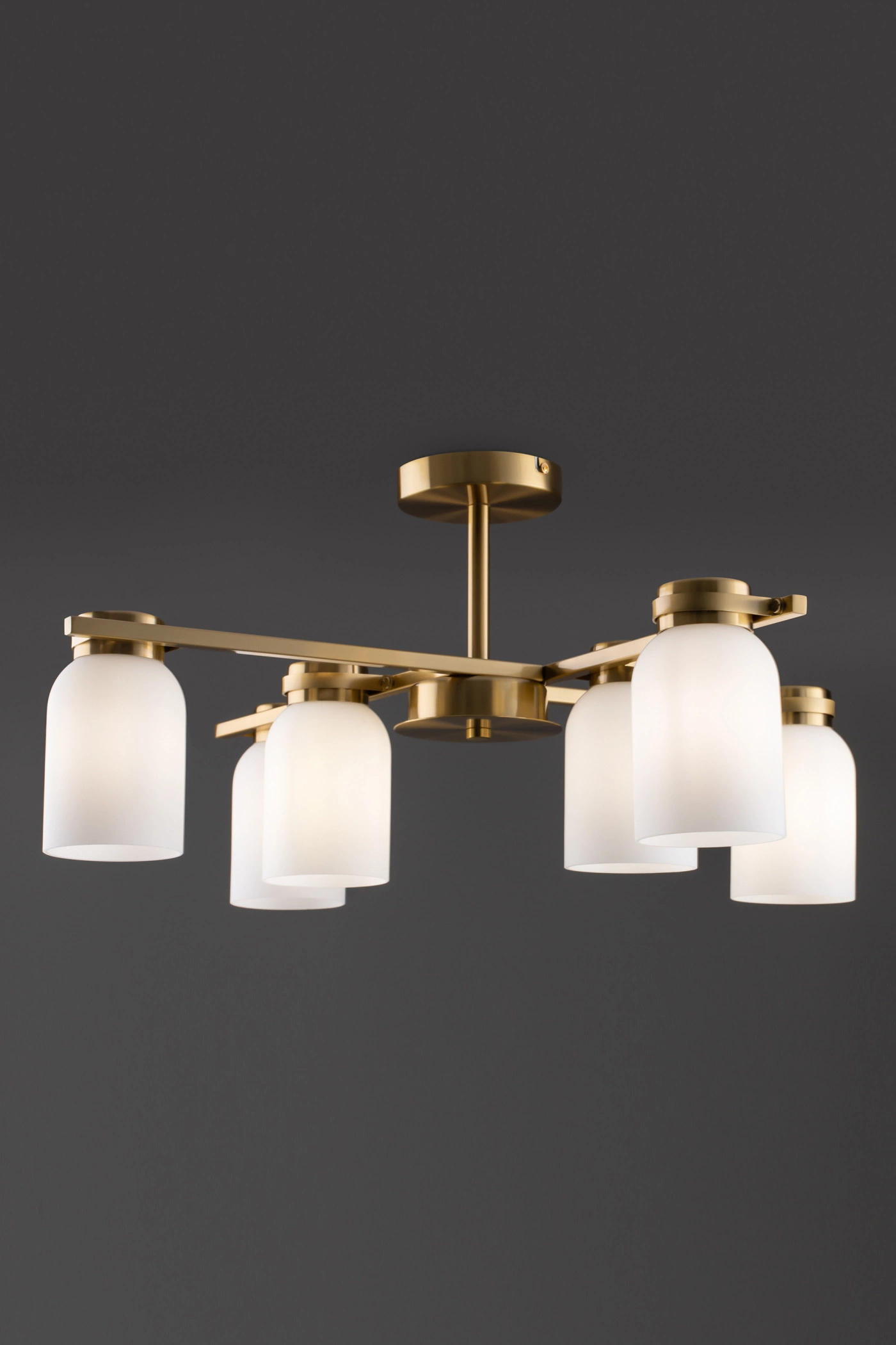   
                        
                        Люстра VASMAR (Украина) 36097    
                         В стиле Модерн.  
                        Тип источника света: светодиодная лампа, сменная.                         Форма: Круг.                         Цвета плафонов и подвесок: Белый.                         Материал: Стекло.                          фото 6