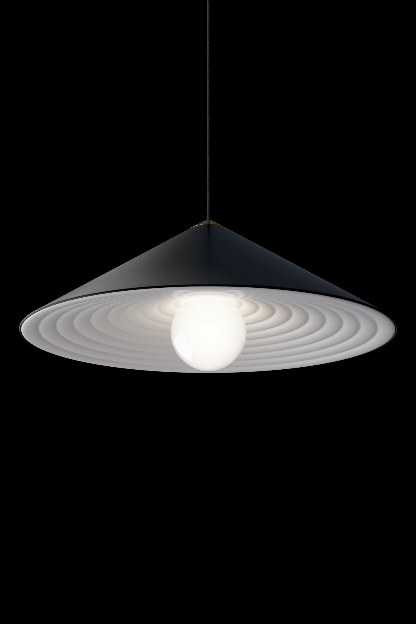   
                        
                        Люстра MAYTONI (Німеччина) 36387    
                         у стилі Лофт.  
                        Тип джерела світла: світлодіодна лампа, змінна.                         Форма: Коло.                         Кольори плафонів і підвісок: Чорний.                         Матеріал: Метал.                          фото 3