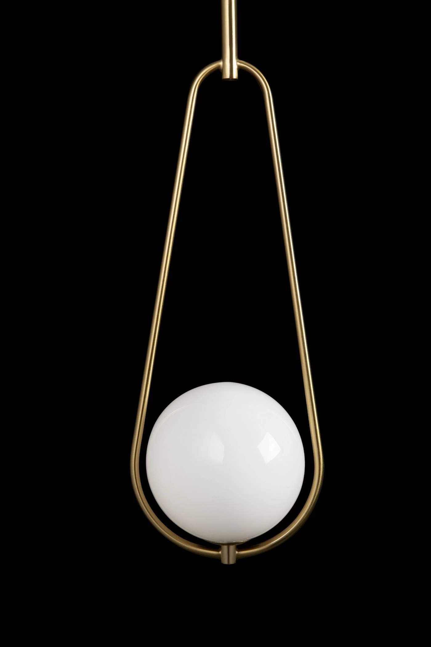   
                        
                        Люстра FREYA (Німеччина) 38076    
                         у стилі Модерн.  
                        Тип джерела світла: світлодіодна лампа, змінна.                         Форма: Коло.                         Кольори плафонів і підвісок: Білий.                         Матеріал: Скло.                          фото 4