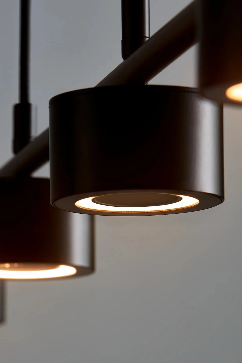   
                        
                        Люстра NORDLUX (Данія) 38440    
                         У стилі Хай-тек.  
                        Тип джерела світла: вбудований led-модуль, незмінний.                         Форма: Прямокутник.                         Кольори плафонів і підвісок: Чорний.                         Матеріал: Пластик.                          фото 4