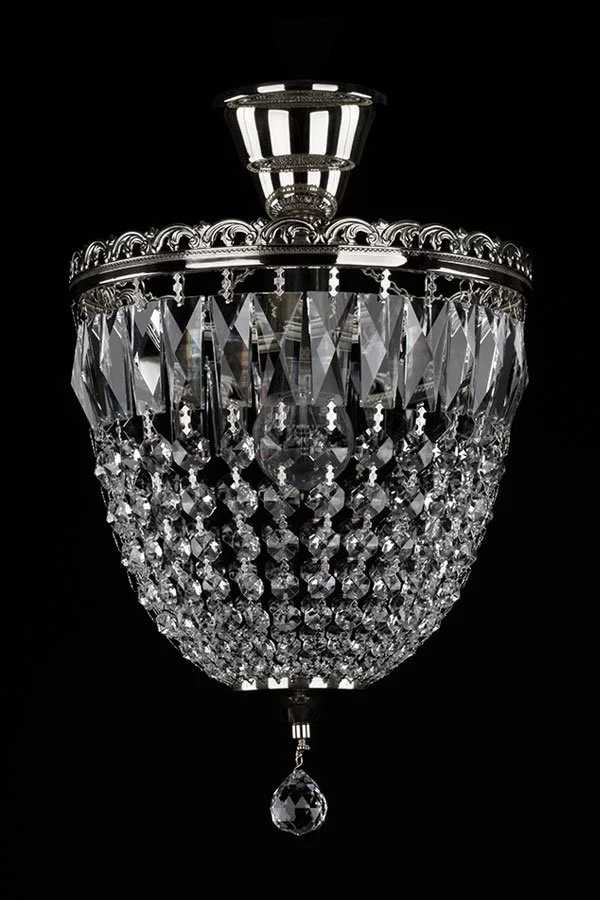   
                        
                        Кришталева люстра ARTGLASS (Чехія) 38951    
                         У стилі Класика.  
                        Тип джерела світла: світлодіодна лампа, змінна.                         Форма: Коло.                         Кольори плафонів і підвісок: Прозорий.                         Матеріал: Кришталь.                          фото 1