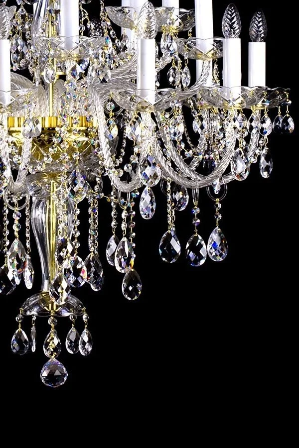   
                        
                        Кришталева люстра ARTGLASS (Чехія) 39486    
                         У стилі Класика.  
                        Тип джерела світла: світлодіодна лампа, змінна.                         Форма: Коло.                         Кольори плафонів і підвісок: Прозорий.                         Матеріал: Кришталь.                          фото 3