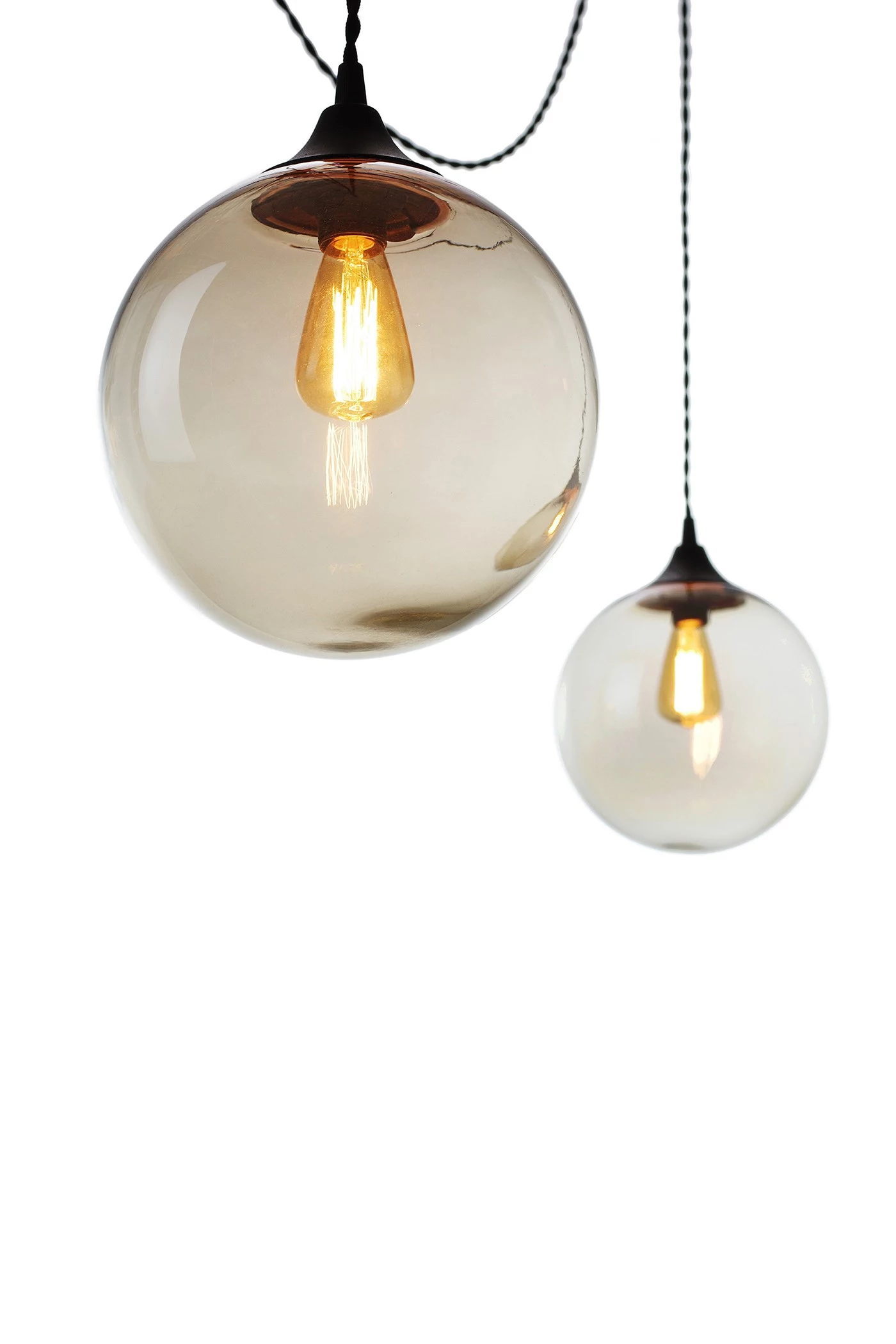  
                        
                        Люстра NB LIGHT (Україна) 42558    
                         У стилі Модерн.  
                        Тип джерела світла: світлодіодна лампа, змінна.                         Форма: Павук.                         Кольори плафонів і підвісок: Сірий.                         Матеріал: Скло.                          фото 3