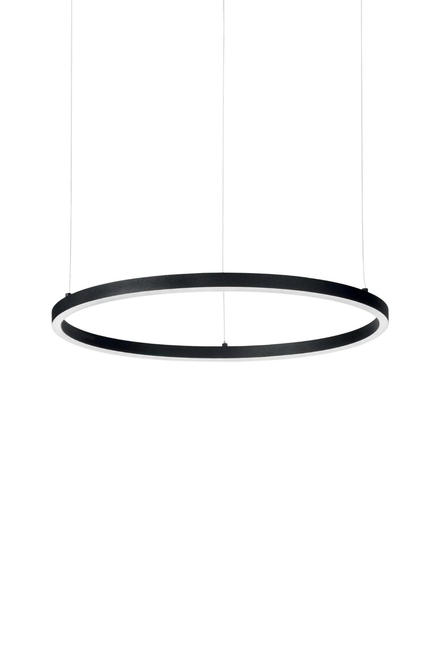   
                        
                        Люстра IDEAL LUX (Италия) 43661    
                         В стиле Хай-тек.  
                        Тип источника света: встроенный led-модуль, несъемный.                         Форма: Круг.                         Цвета плафонов и подвесок: Черный.                         Материал: Пластик.                          фото 1