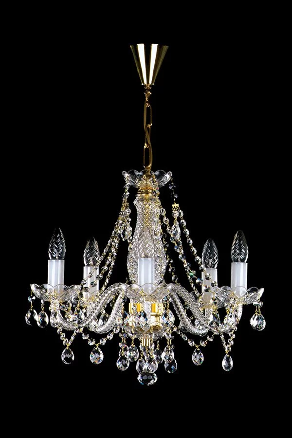   
                        
                        Кришталева люстра ARTGLASS (Чехія) 45285    
                         У стилі Класика.  
                        Тип джерела світла: світлодіодна лампа, змінна.                         Форма: Коло.                         Кольори плафонів і підвісок: Прозорий.                         Матеріал: Кришталь.                          фото 1