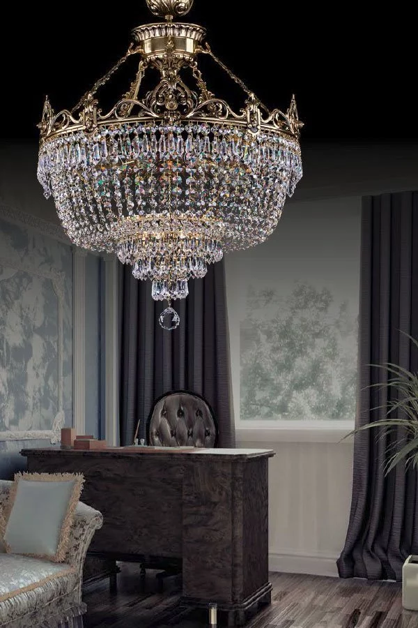   
                        
                        Кришталева люстра ARTGLASS (Чехія) 46036    
                         У стилі Класика.  
                        Тип джерела світла: світлодіодна лампа, змінна.                         Форма: Коло.                         Кольори плафонів і підвісок: Прозорий.                         Матеріал: Кришталь.                          фото 2