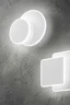   
                        Светильник настенный IDEAL LUX  (Италия) 47804    
                         в стиле Модерн.  
                        Тип источника света: встроенный led-модуль, несъемный.                         Форма: Асимметричная.                         Цвета плафонов и подвесок: Белый.                         Материал: Акрил.                          фото 2