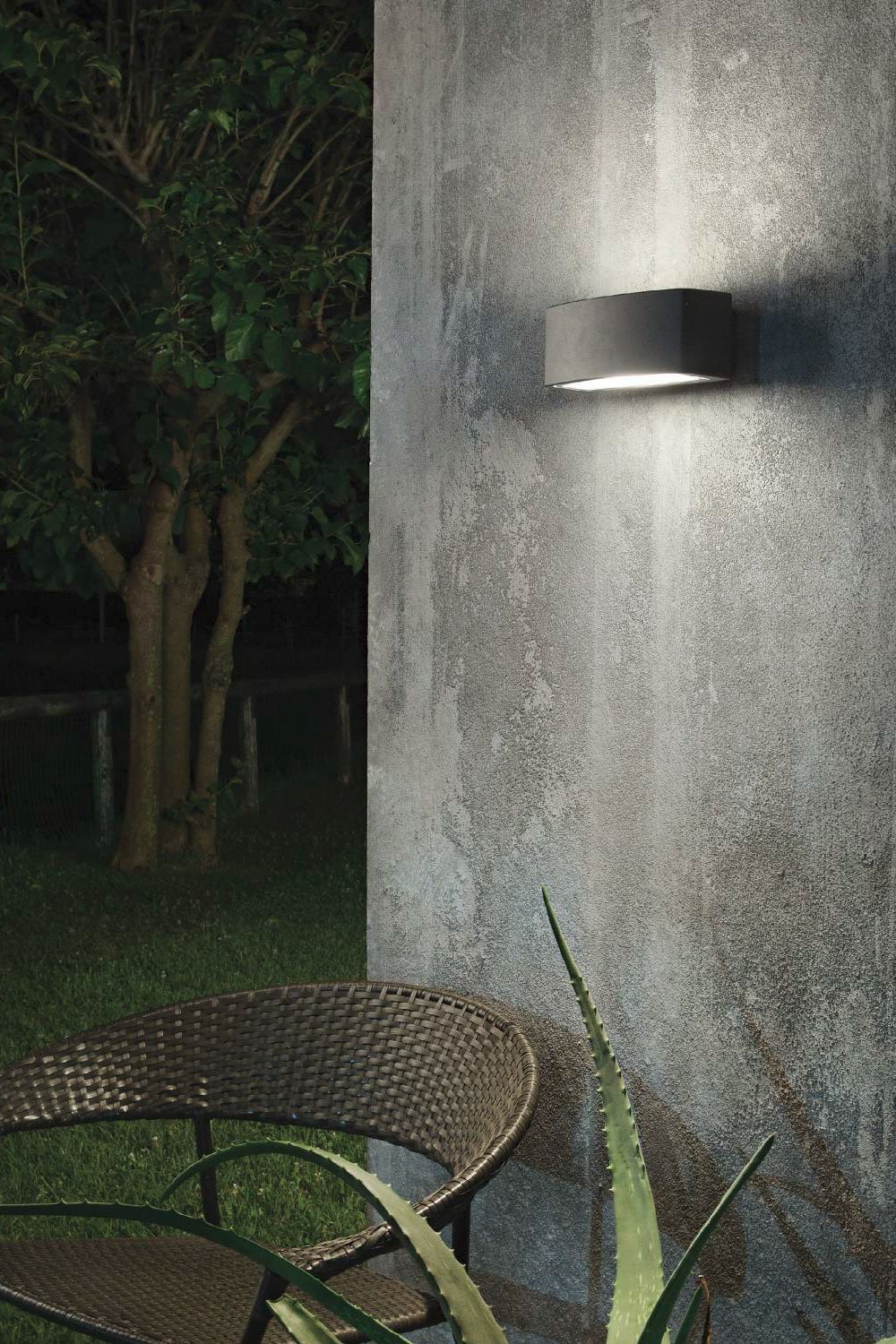   
                        Світильник вуличний IDEAL LUX (Італія) 48263    
                         у стилі хай-тек.  
                        Тип джерела світла: cвітлодіодні led, енергозберігаючі, розжарювання.                                                 Кольори плафонів і підвісок: прозорий.                         Матеріал: скло.                          фото 3