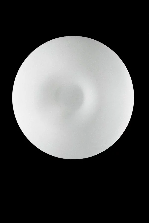   
                        
                        Светильник потолочный IDEAL LUX (Италия) 48542    
                         в стиле Модерн.  
                        Тип источника света: светодиодная лампа, сменная.                         Форма: Круг.                         Цвета плафонов и подвесок: Белый.                         Материал: Стекло.                          фото 1