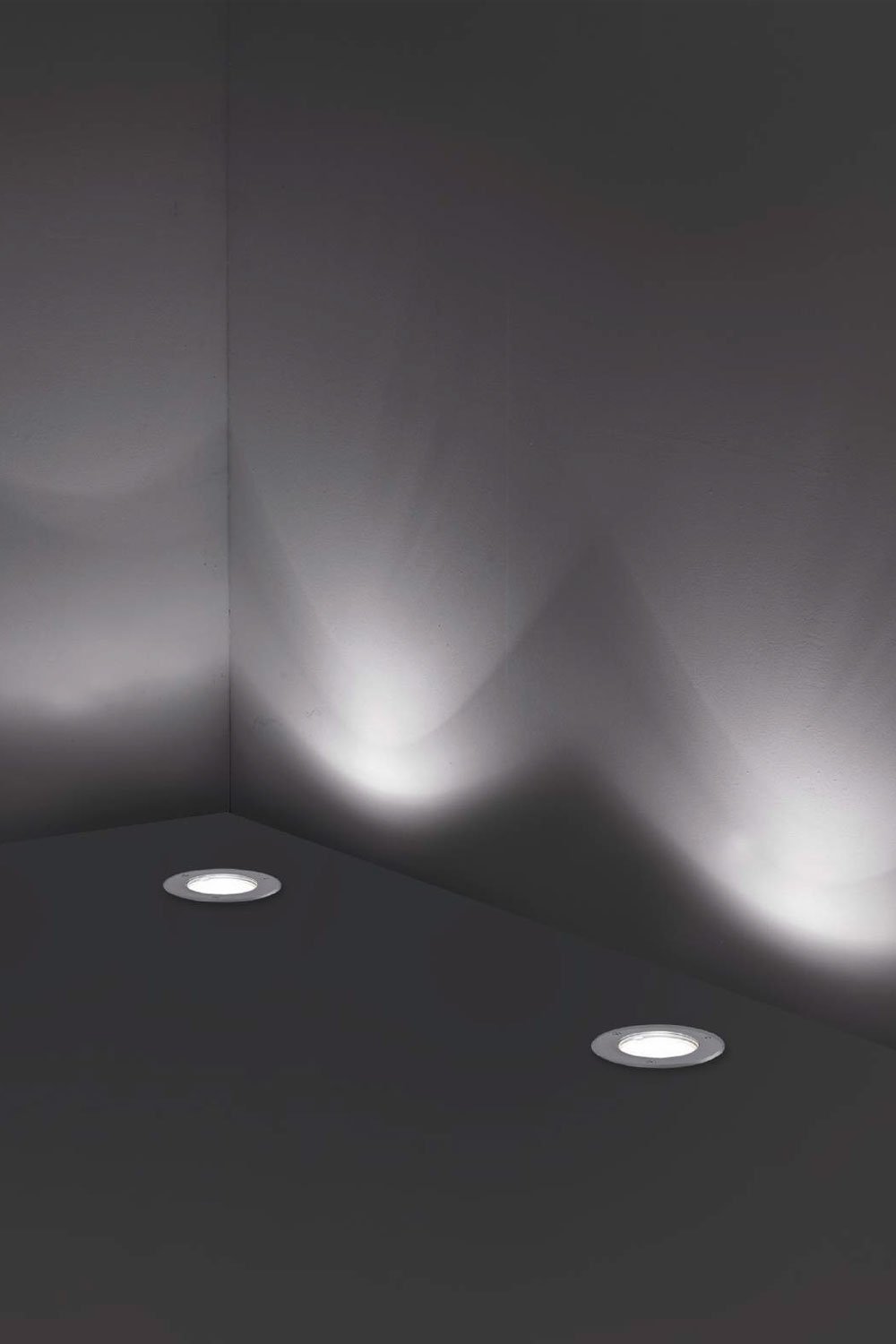   
                        Світильник вуличний IDEAL LUX (Італія) 48795    
                         у стилі хай-тек.  
                        Тип джерела світла: cвітлодіодні led, енергозберігаючі, розжарювання.                                                 Кольори плафонів і підвісок: прозорий.                         Матеріал: скло.                          фото 3