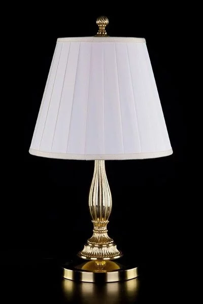   
                        
                        Настільна лампа ARTGLASS (Чехія) 49331    
                         у стилі Класика.  
                        Тип джерела світла: світлодіодна лампа, змінна.                                                 Кольори плафонів і підвісок: Білий.                         Матеріал: Кришталь.                          фото 1