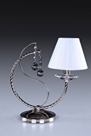   
                        Настільна лампа ARTGLASS (Чехія) 49334    
                         у стилі арт-деко.  
                        Тип джерела світла: cвітлодіодні led, енергозберігаючі, розжарювання.                                                 Кольори плафонів і підвісок: сірий, білий.                         Матеріал: кришталь, тканина.                          фото 1