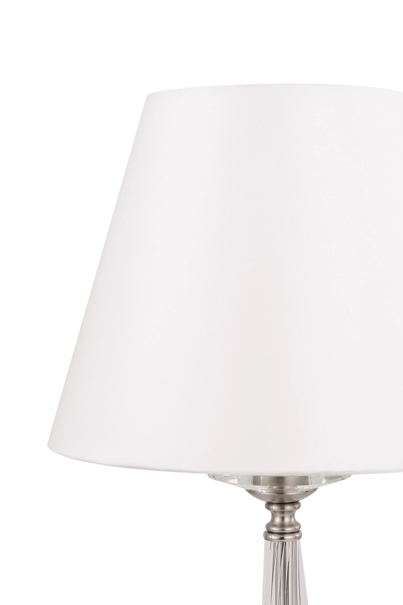   
                        Настольная лампа FREYA  (Германия) 49997    
                         в стиле Классика.  
                        Тип источника света: светодиодная лампа, сменная.                                                 Цвета плафонов и подвесок: Белый.                         Материал: Ткань.                          фото 2