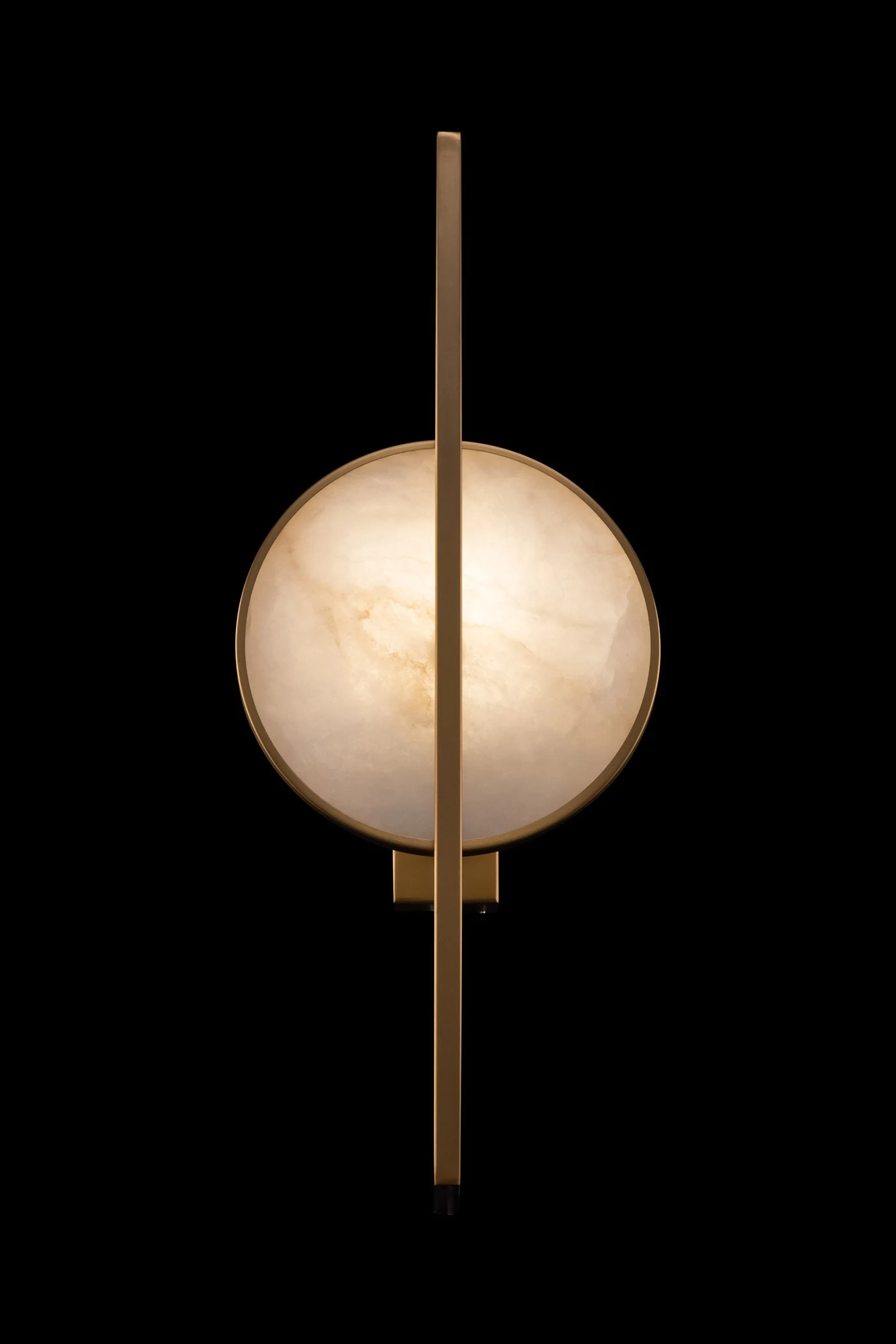   
                        
                        Світильник настінний MAYTONI (Німеччина) 50096    
                         у стилі Модерн.  
                        Тип джерела світла: світлодіодна лампа, змінна.                                                 Кольори плафонів і підвісок: Бежевий.                         Матеріал: Камінь.                          фото 2