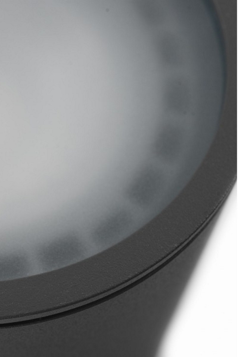   
                        Точковий світильник AZZARDO (Польща) 50155    
                         у стилі хай-тек.  
                        Тип джерела світла: cвітлодіодні led, галогенні.                         Форма: коло.                         Кольори плафонів і підвісок: прозорий.                         Матеріал: скло.                          фото 3