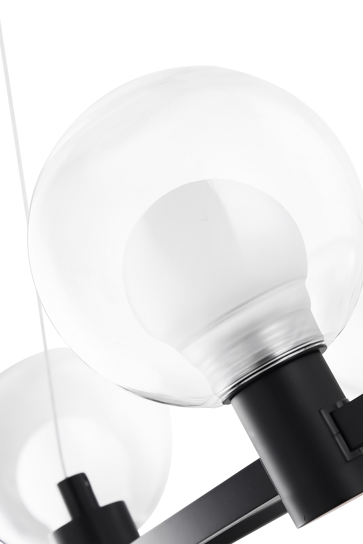   
                        Люстра FREYA (Німеччина) 50407    
                         у стилі хай-тек.  
                        Тип джерела світла: вбудовані світлодіоди led.                         Форма: коло.                         Кольори плафонів і підвісок: прозорий, білий.                         Матеріал: скло.                          фото 2