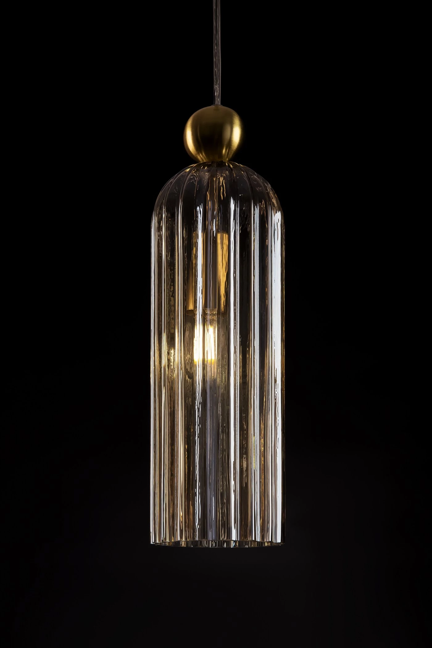  
                        Люстра MAYTONI (Німеччина) 50414    
                         у стилі Модерн.  
                        Тип джерела світла: світлодіодна лампа, змінна.                         Форма: Коло.                         Кольори плафонів і підвісок: Жовтий.                         Матеріал: Скло.                          фото 3