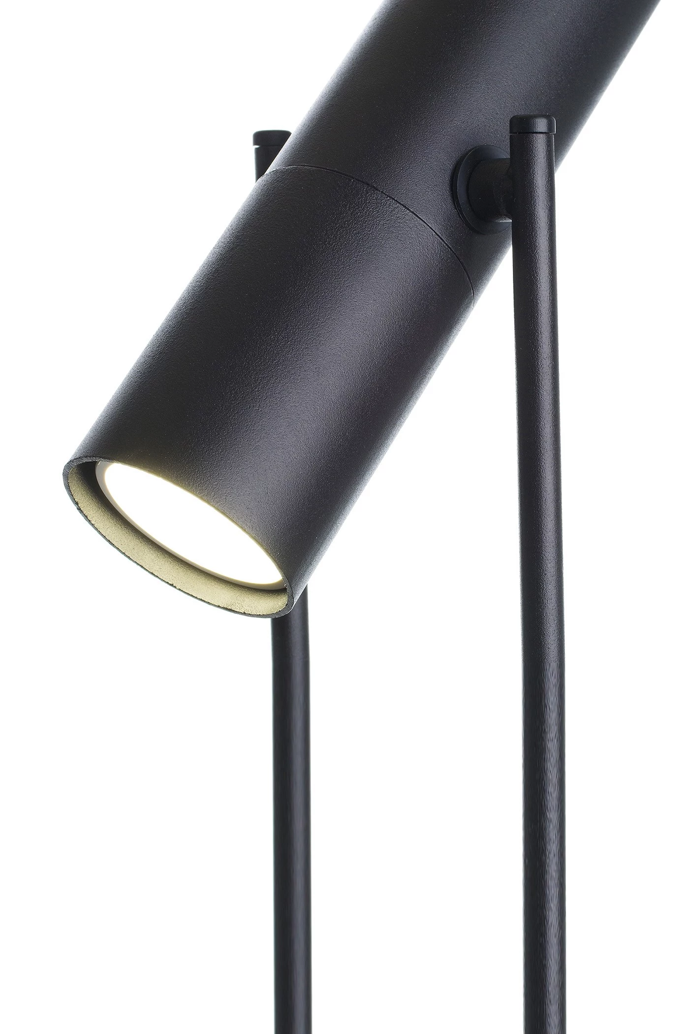   
                        
                        Настільна лампа NB LIGHT (Україна) 50664    
                         у стилі Хай-тек.  
                        Тип джерела світла: світлодіодна лампа, змінна.                                                 Кольори плафонів і підвісок: Чорний.                         Матеріал: Метал.                          фото 4
