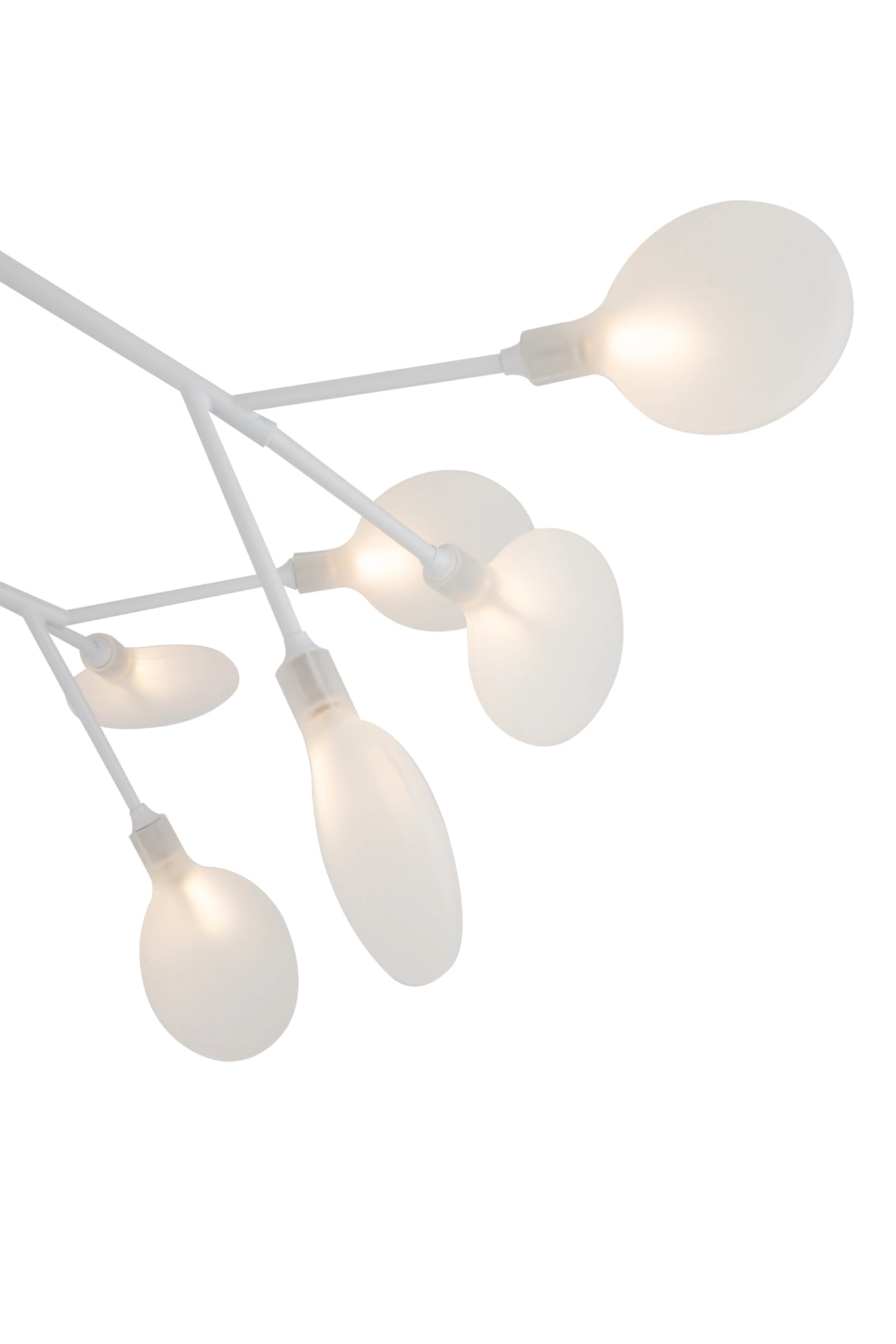   
                        Люстра FREYA (Німеччина) 50795    
                         у стилі Модерн, Флористика.  
                        Тип джерела світла: світлодіодна лампа, змінна.                         Форма: Коло.                         Кольори плафонів і підвісок: Білий.                         Матеріал: Акрил.                          фото 2