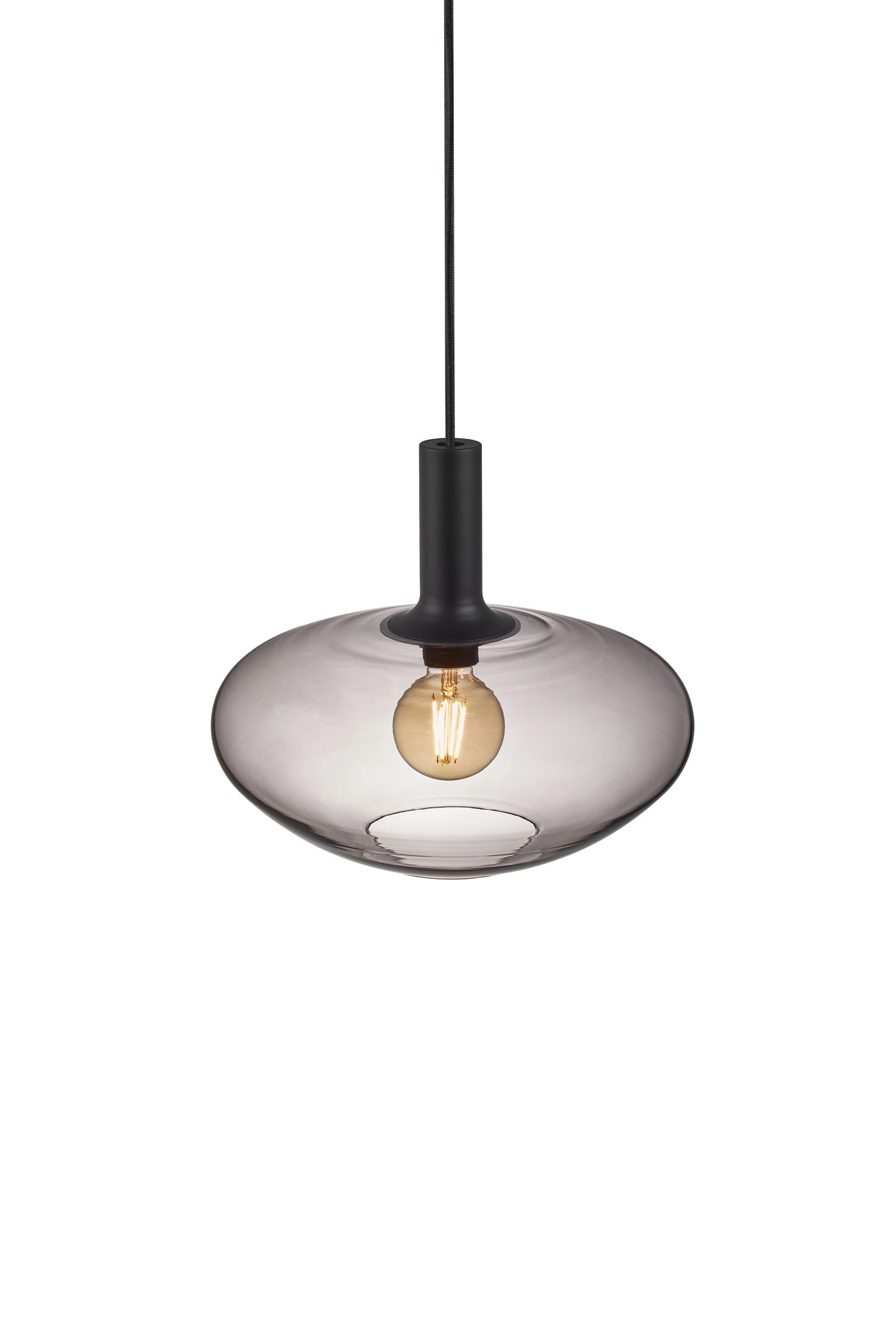   
                        
                        Люстра NORDLUX (Данія) 51141    
                         у стилі Модерн, Хай-тек.  
                        Тип джерела світла: світлодіодна лампа, змінна.                         Форма: Коло.                         Кольори плафонів і підвісок: Чорний.                         Матеріал: Скло.                          фото 1