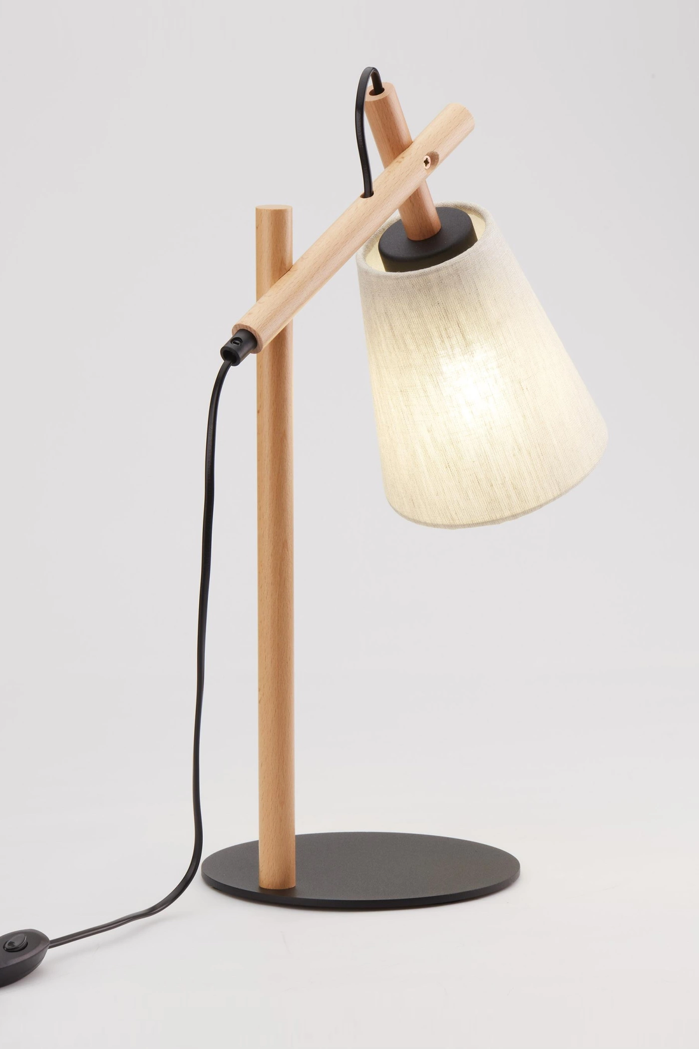   
                        
                        Настільна лампа TK LIGHTING (Польща) 51371    
                         у стилі Кантрі, Модерн.  
                        Тип джерела світла: світлодіодна лампа, змінна.                                                 Кольори плафонів і підвісок: Бежевий.                         Матеріал: Тканина.                          фото 3